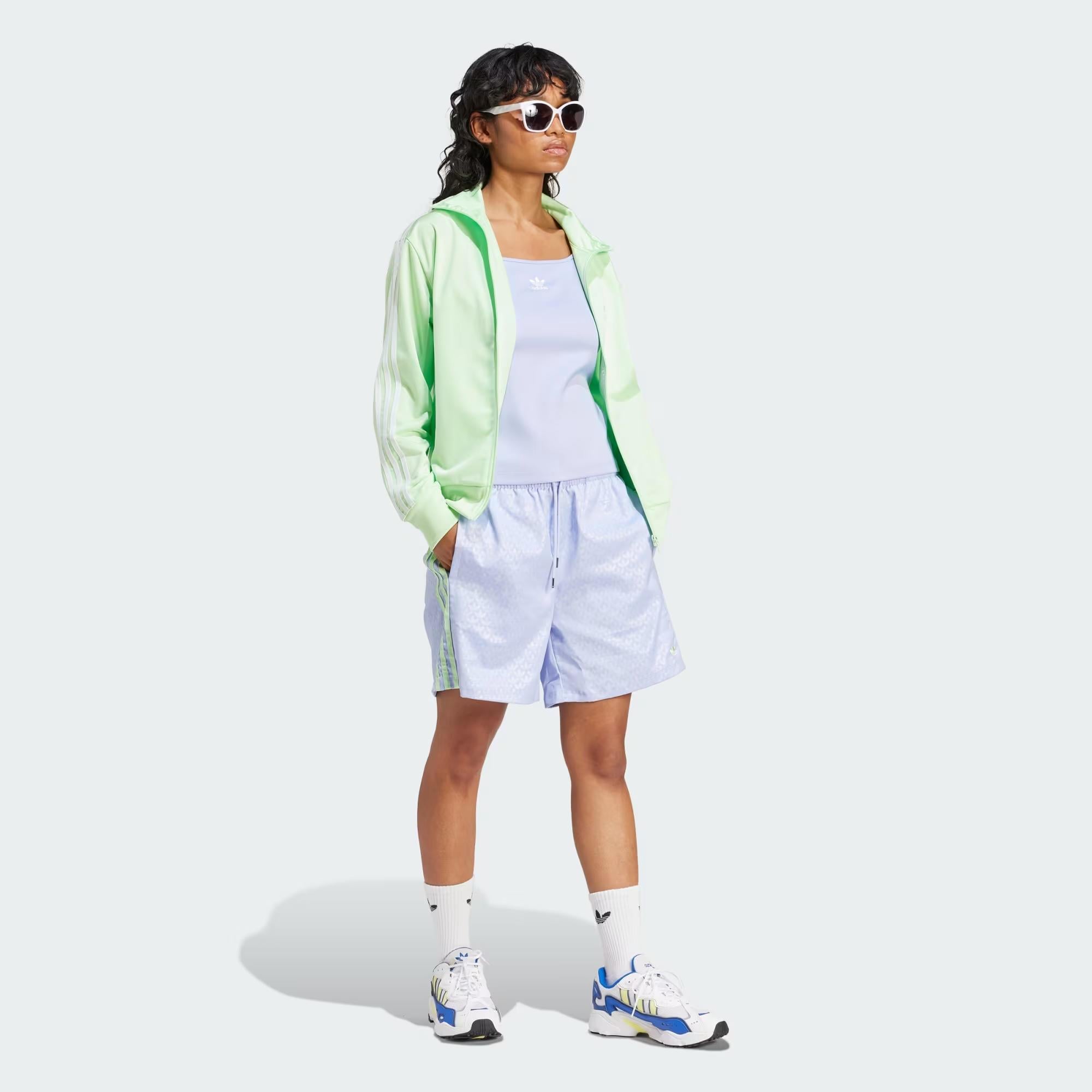 adidas Adicolor Classics Loose Firebird Kadın Sweatshirt