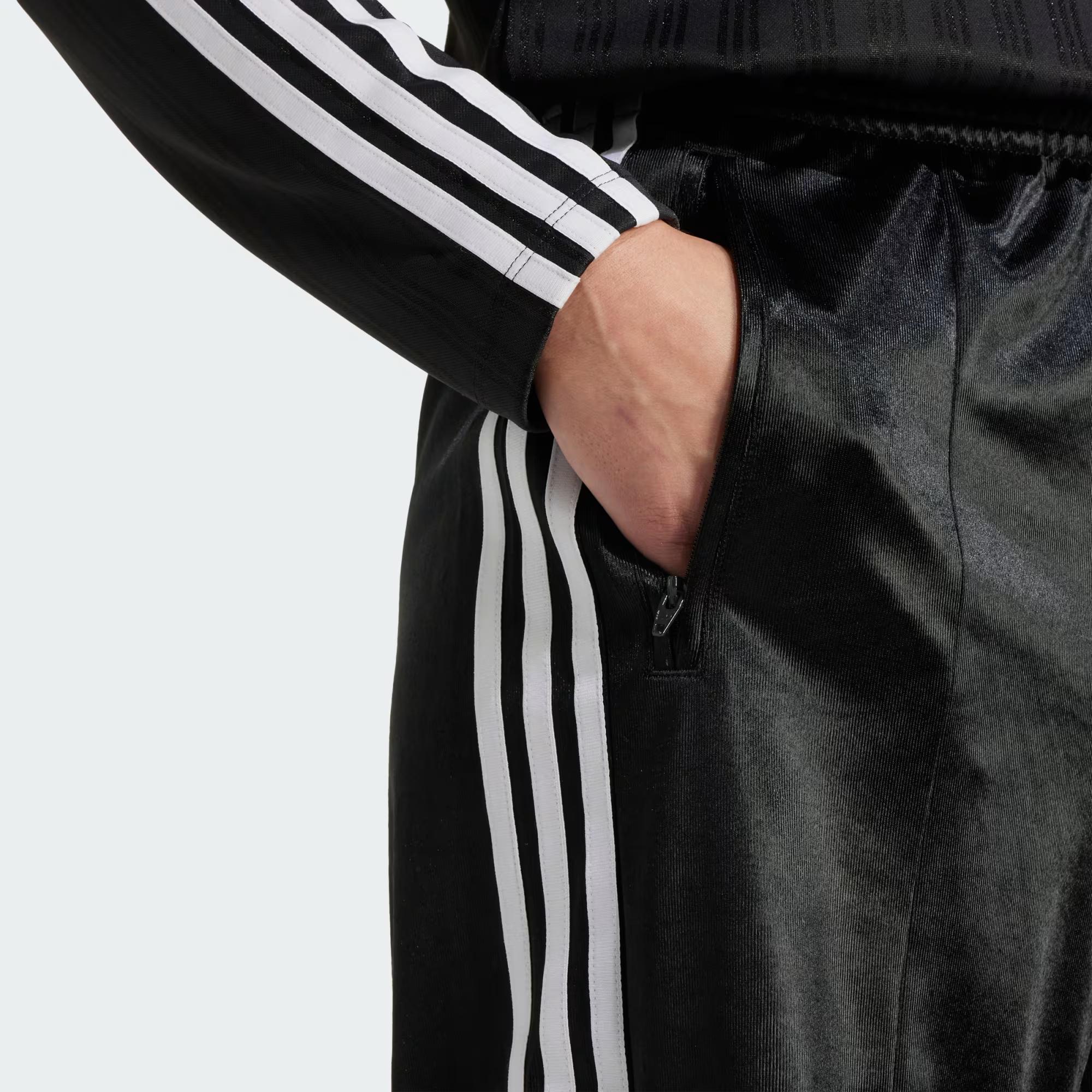 adidas Adicolor Firebird Kadın Şort