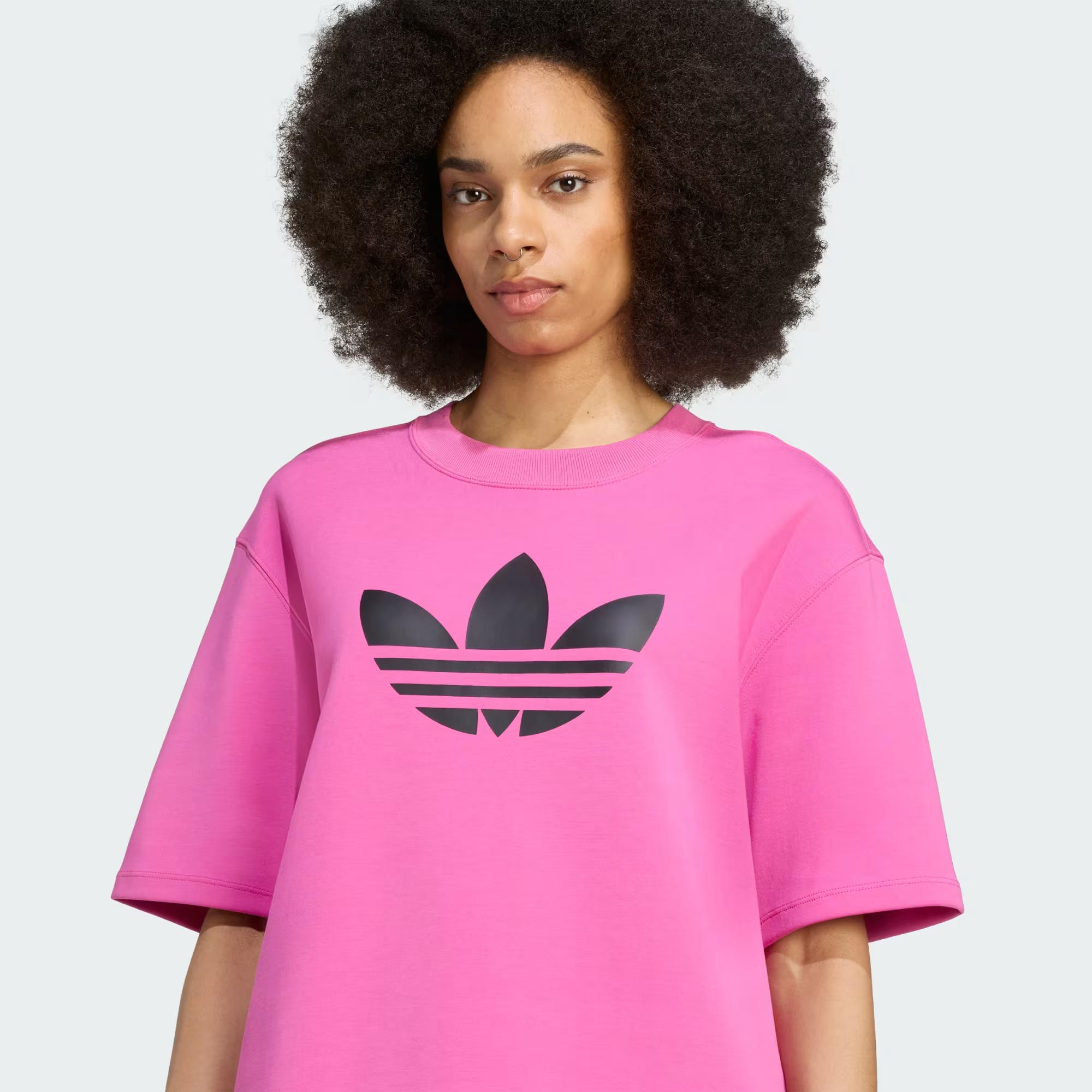 adidas Adicolor Spacer Oversized Trefoil Kadın Tişört