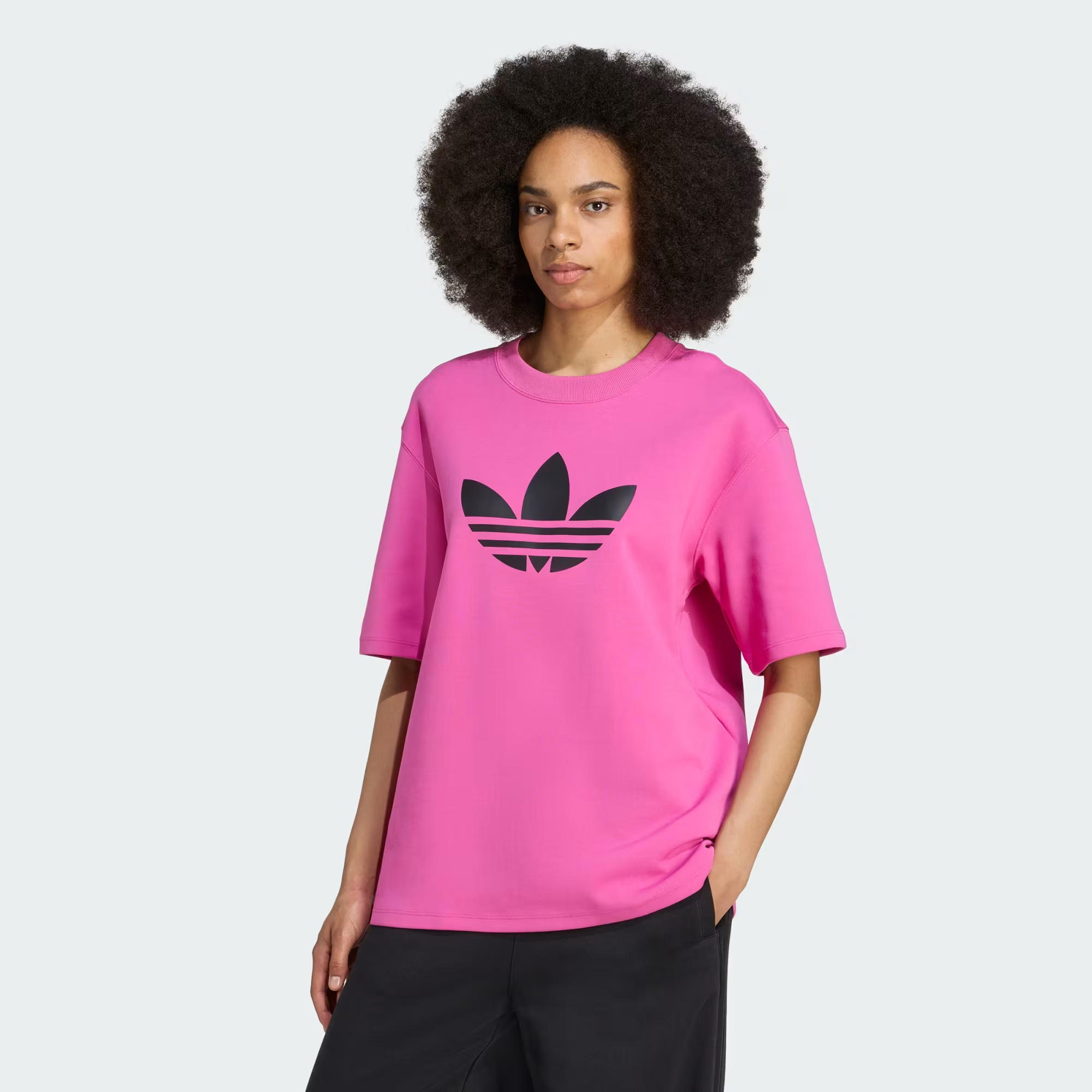adidas Adicolor Spacer Oversized Trefoil Kadın Tişört