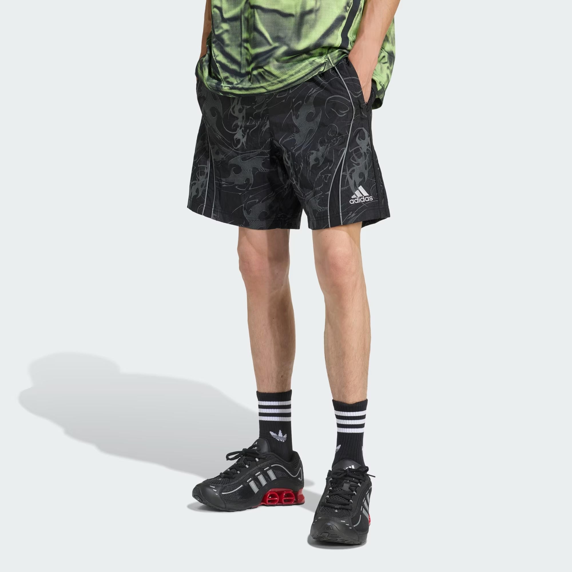 adidas Adilenium Season 4 Teamgeist Woven Erkek Şort