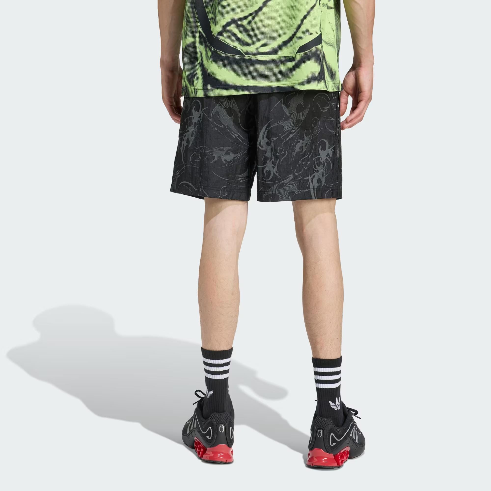 adidas Adilenium Season 4 Teamgeist Woven Erkek Şort
