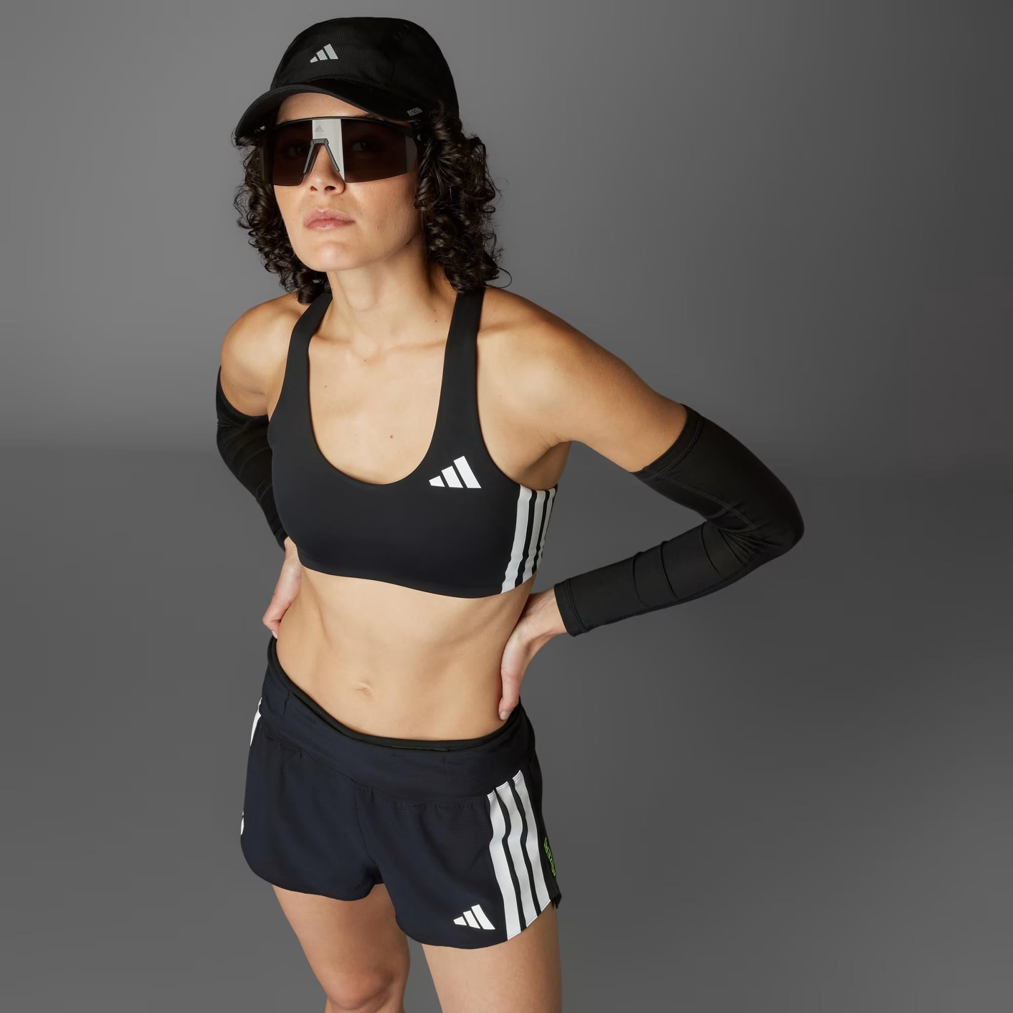 adidas Adizero Gel Pocket Kadın Şort