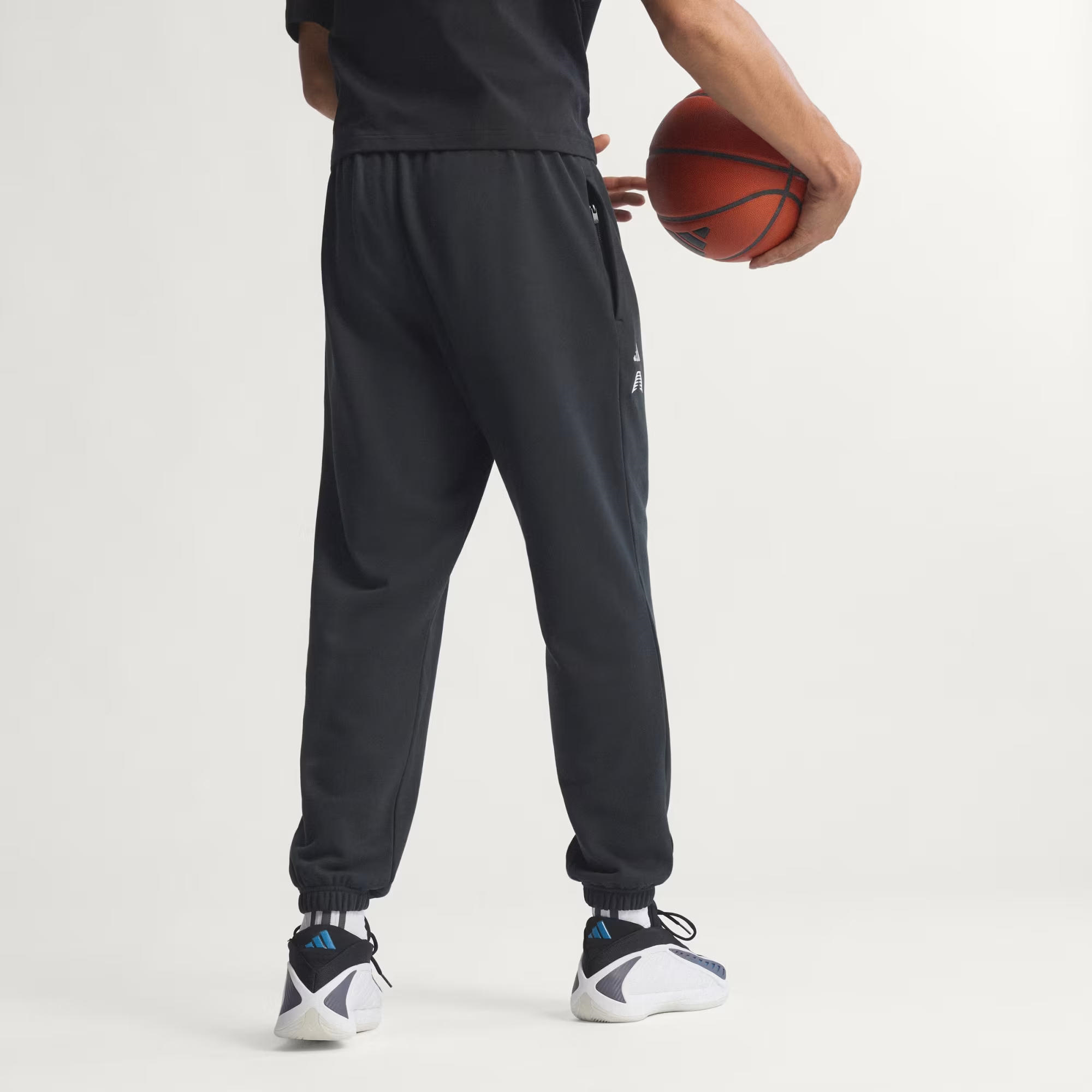 adidas Anthony Edwards Foundation Erkek Eşofman Altı