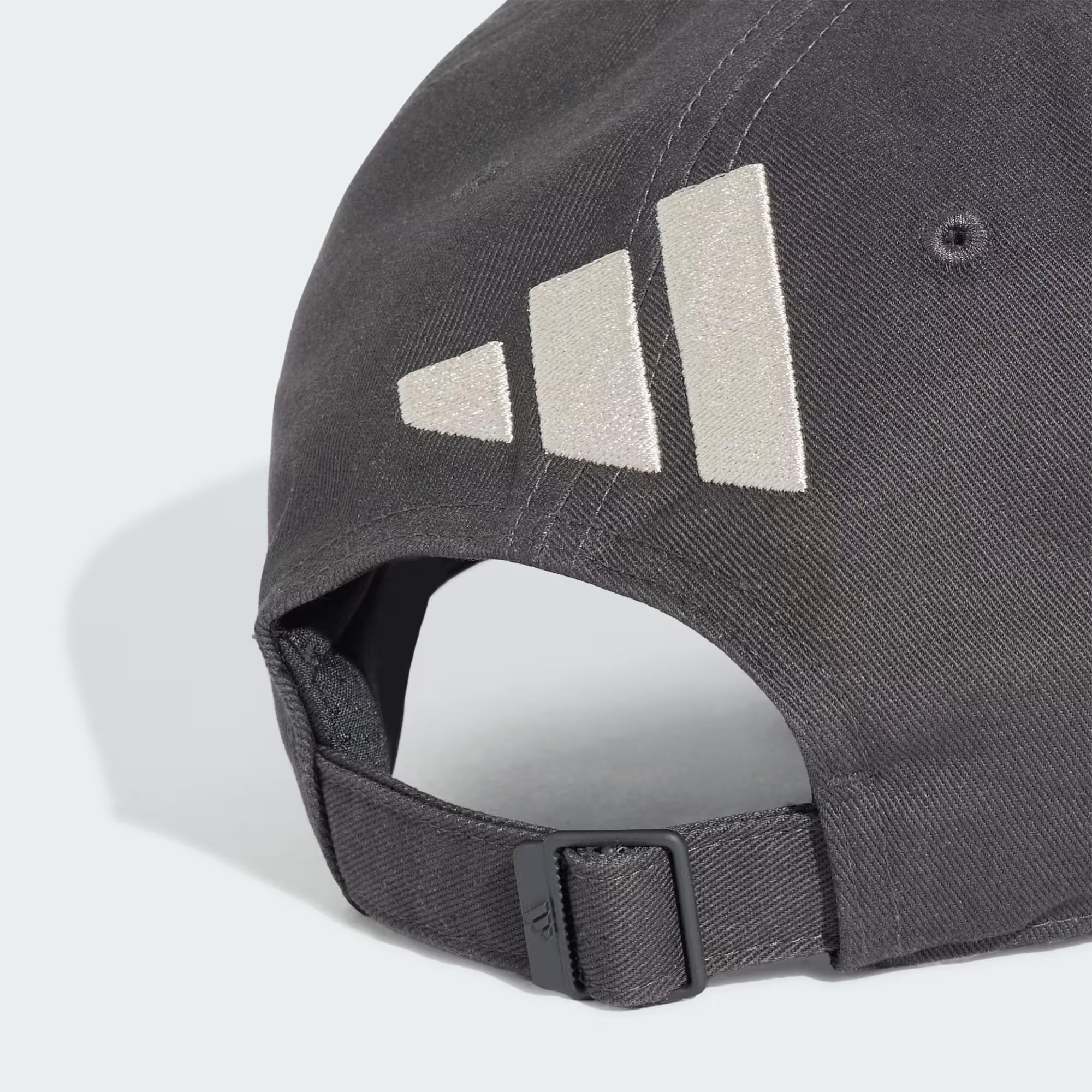 adidas Audi Revolut F1 Team DNA 3 Stripes Şapka
