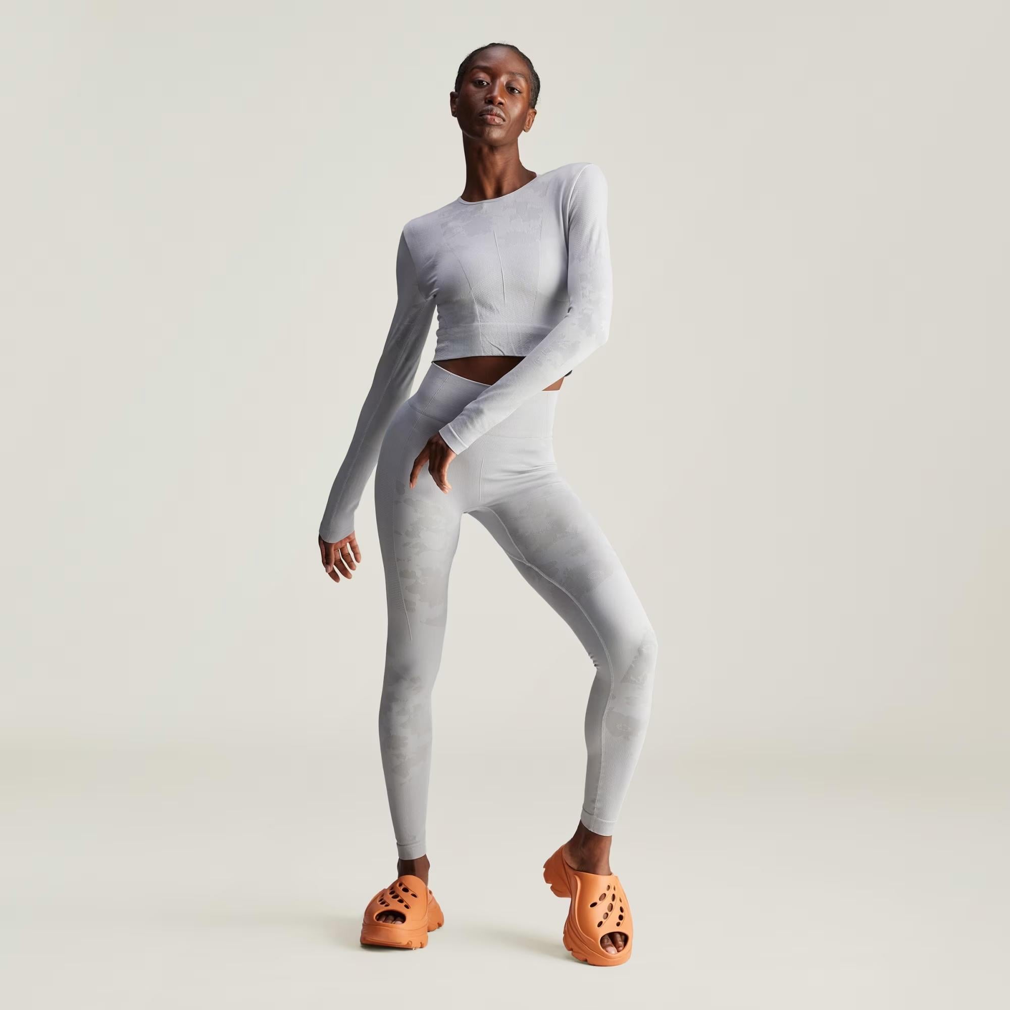 adidas by Stella McCartney TrueStrength Seamless Yoga Kadın Tişört
