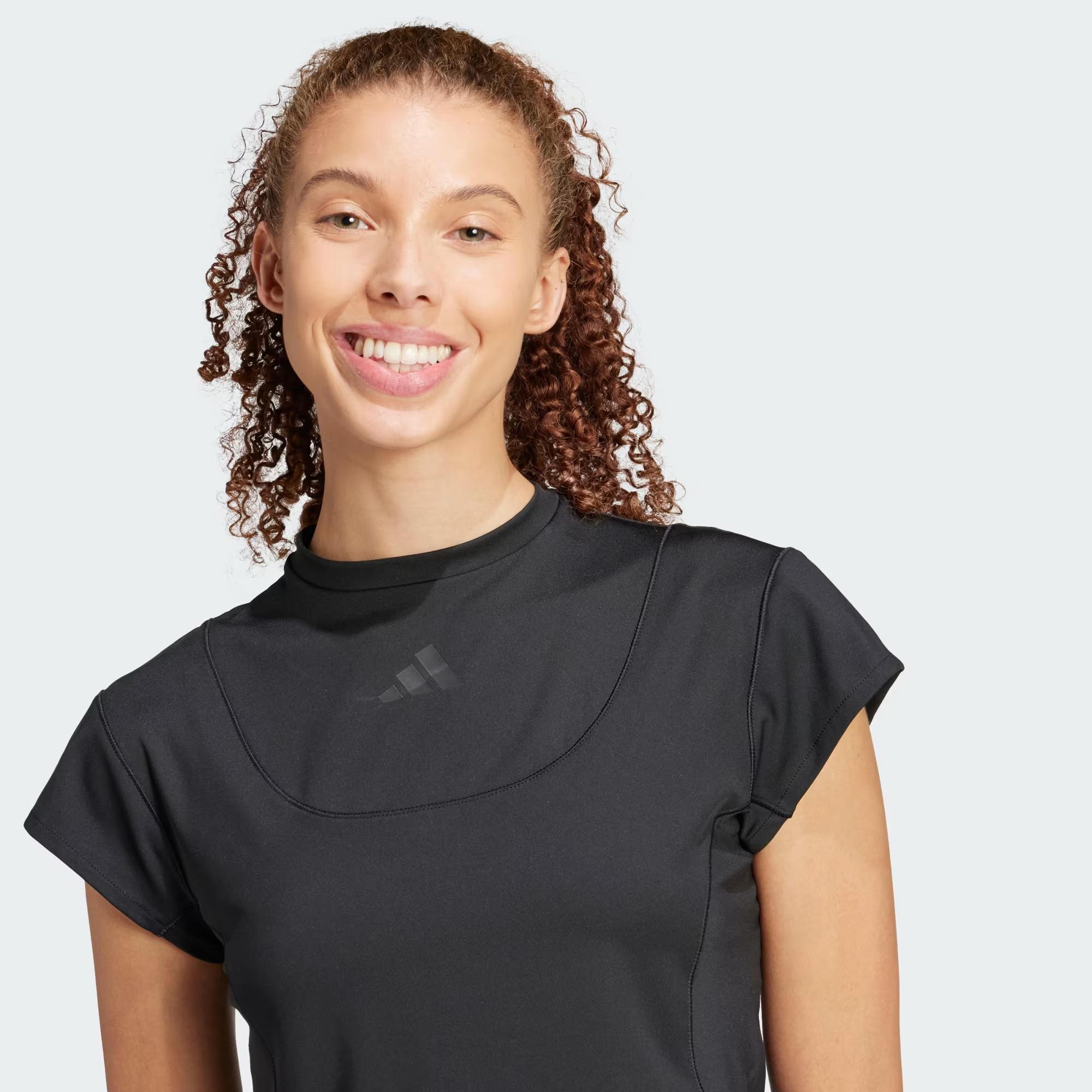 adidas City Escape Baby Kadın Tişört