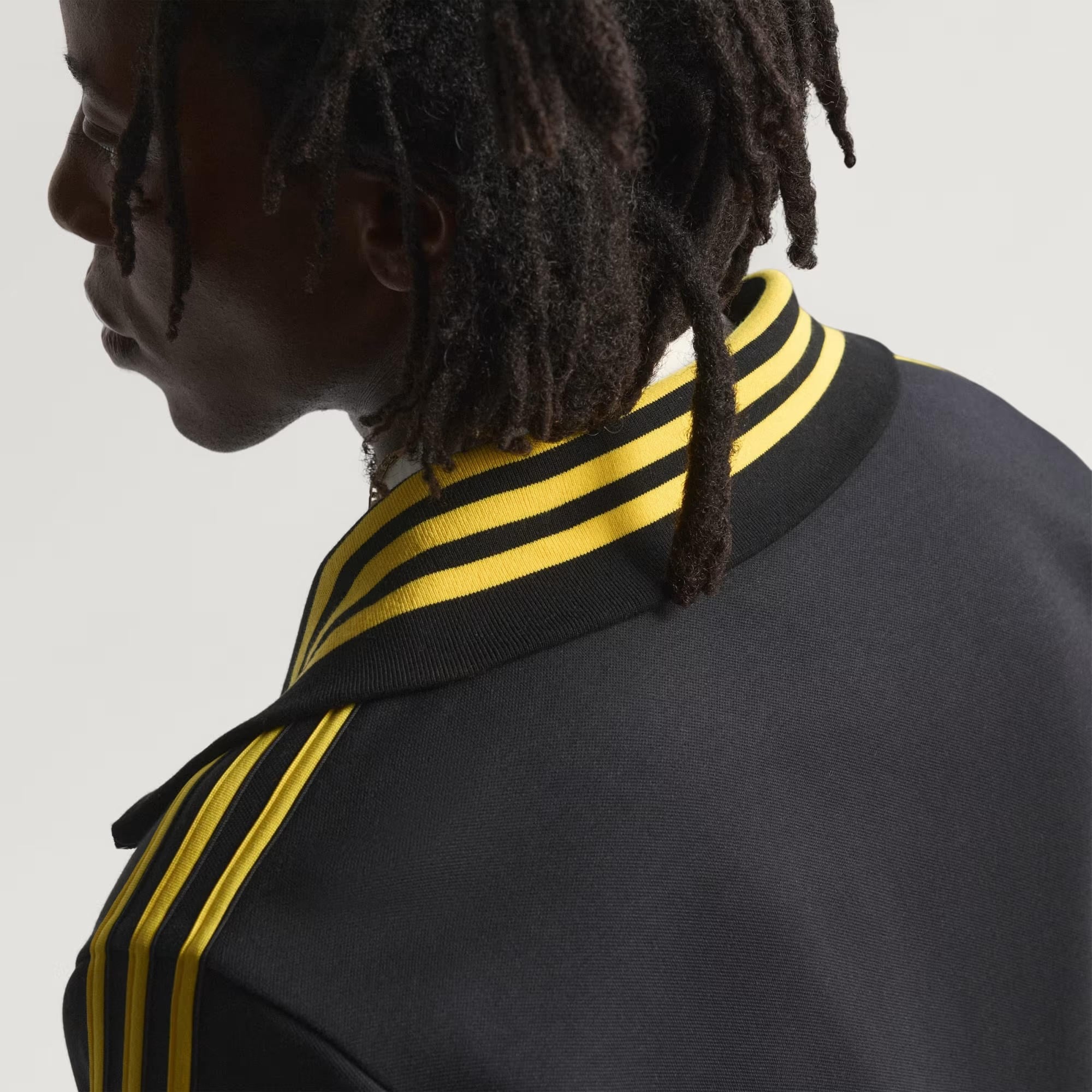 adidas Classic Tipped Stripes Erkek Sweatshirt