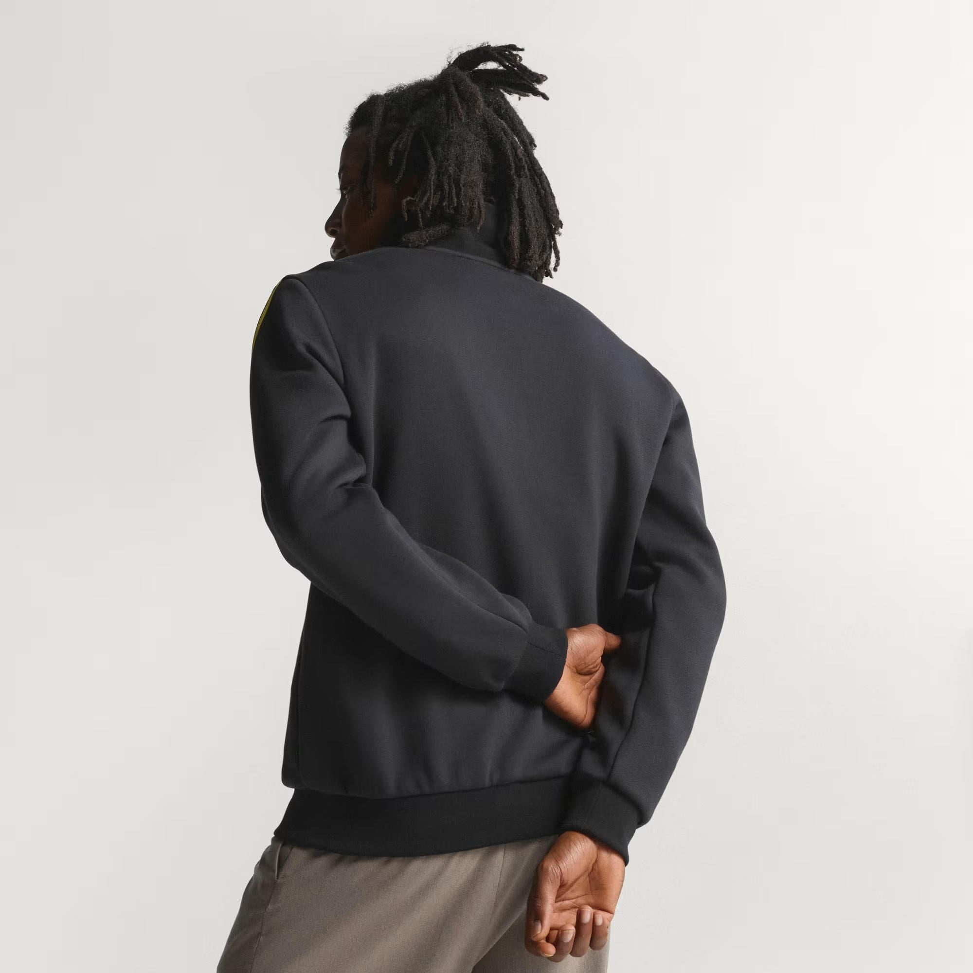 adidas Classic Tipped Stripes Erkek Sweatshirt