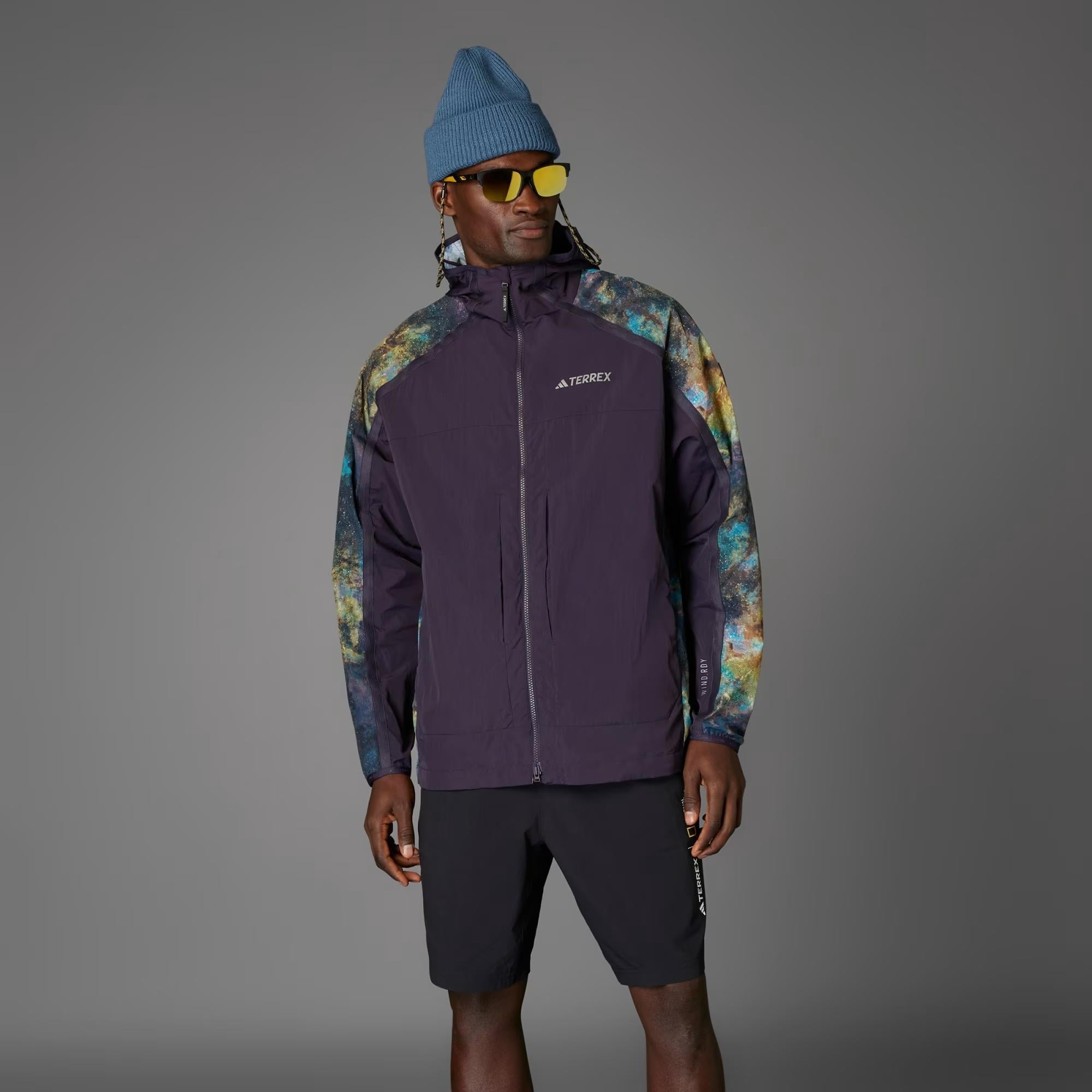 adidas Disney National Geographic Wind.Rdy Erkek Sweatshirt