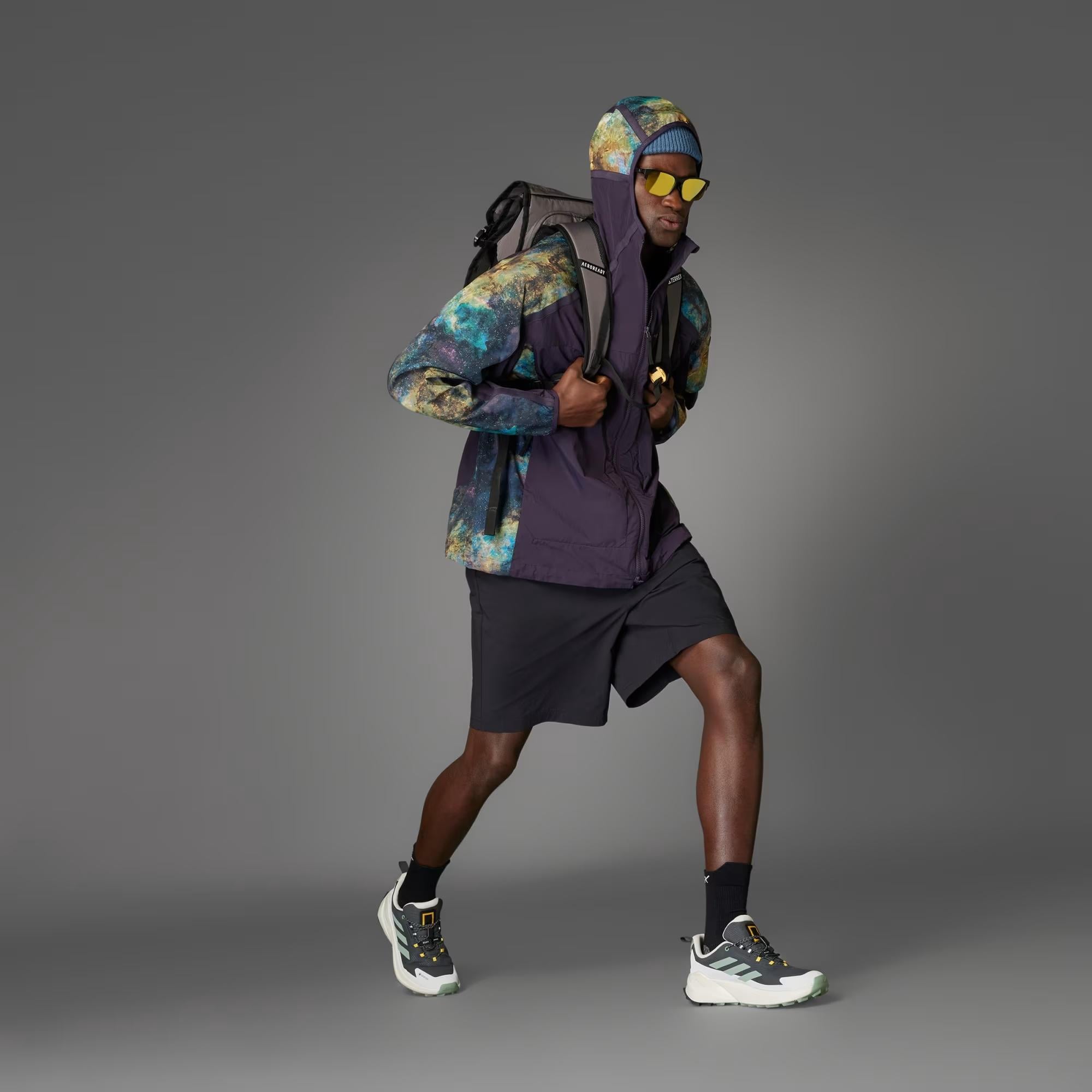 adidas Disney National Geographic Wind.Rdy Erkek Sweatshirt