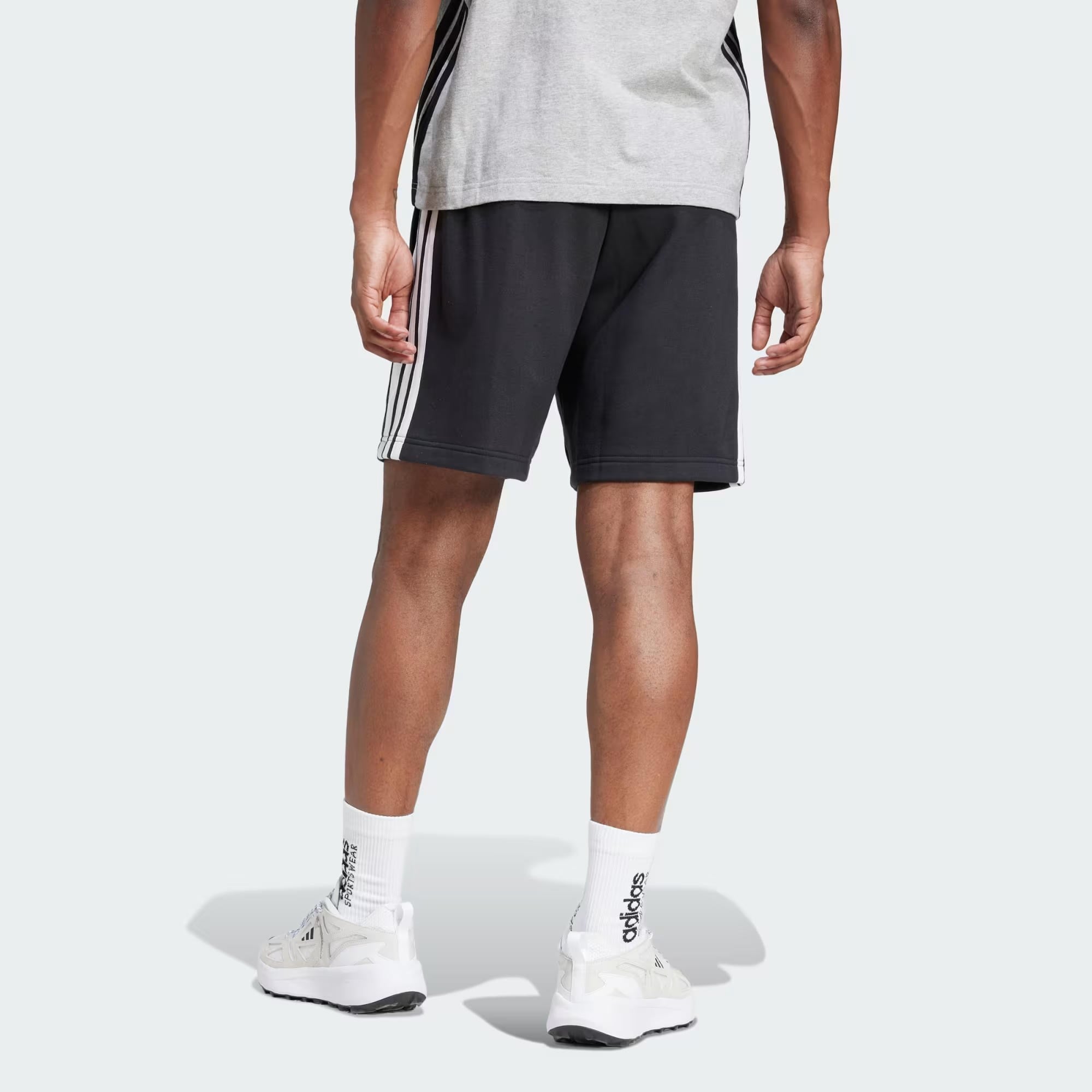adidas Essentials 3 Stripes Erkek Şort