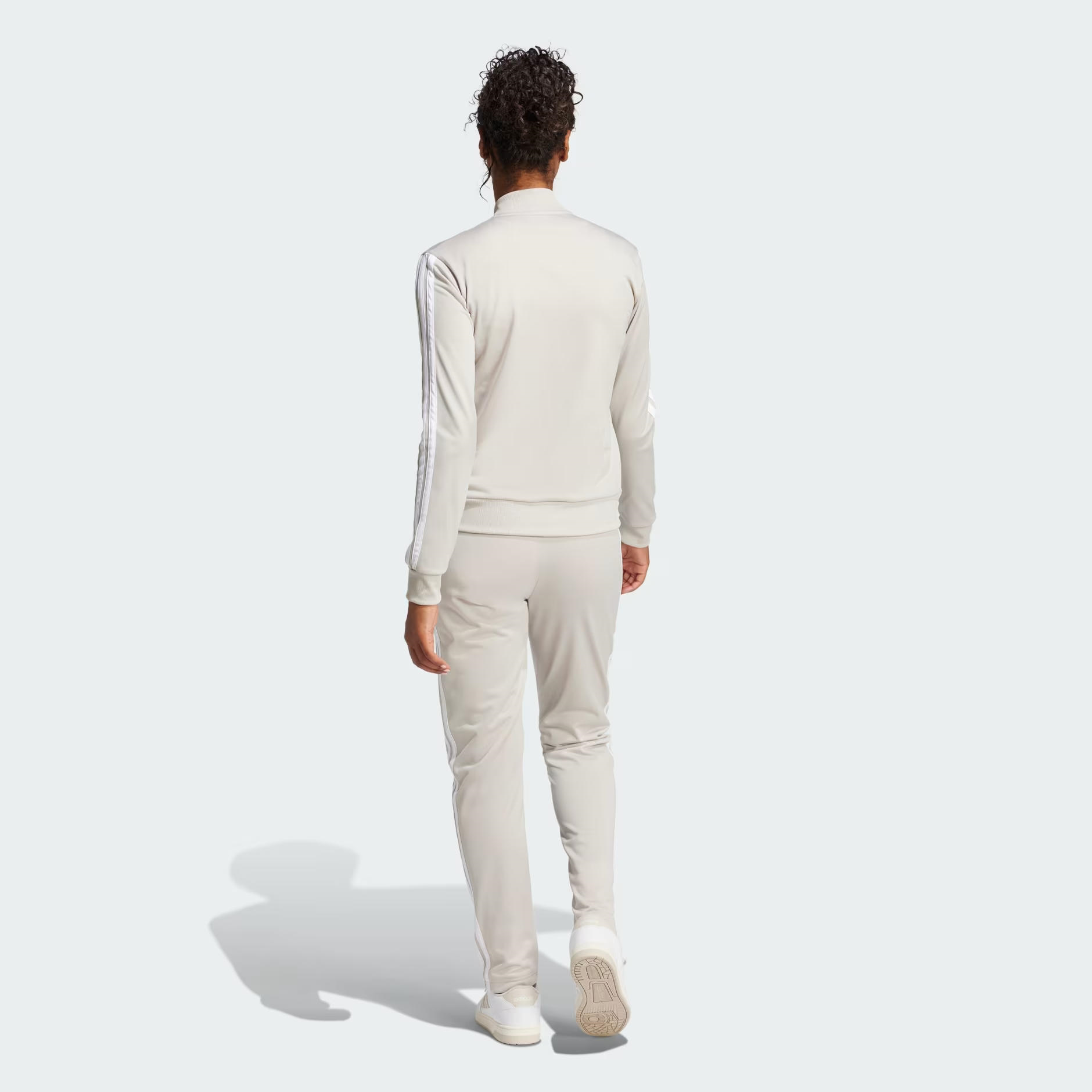 adidas Essentials 3-Stripes Kadın Eşofman Takımı