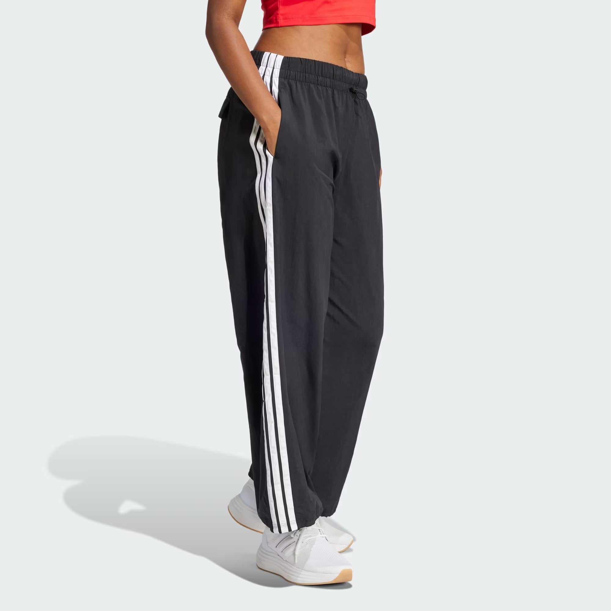 adidas Essentials 3-Stripes Lifestyle Woven Kadın Pantolon