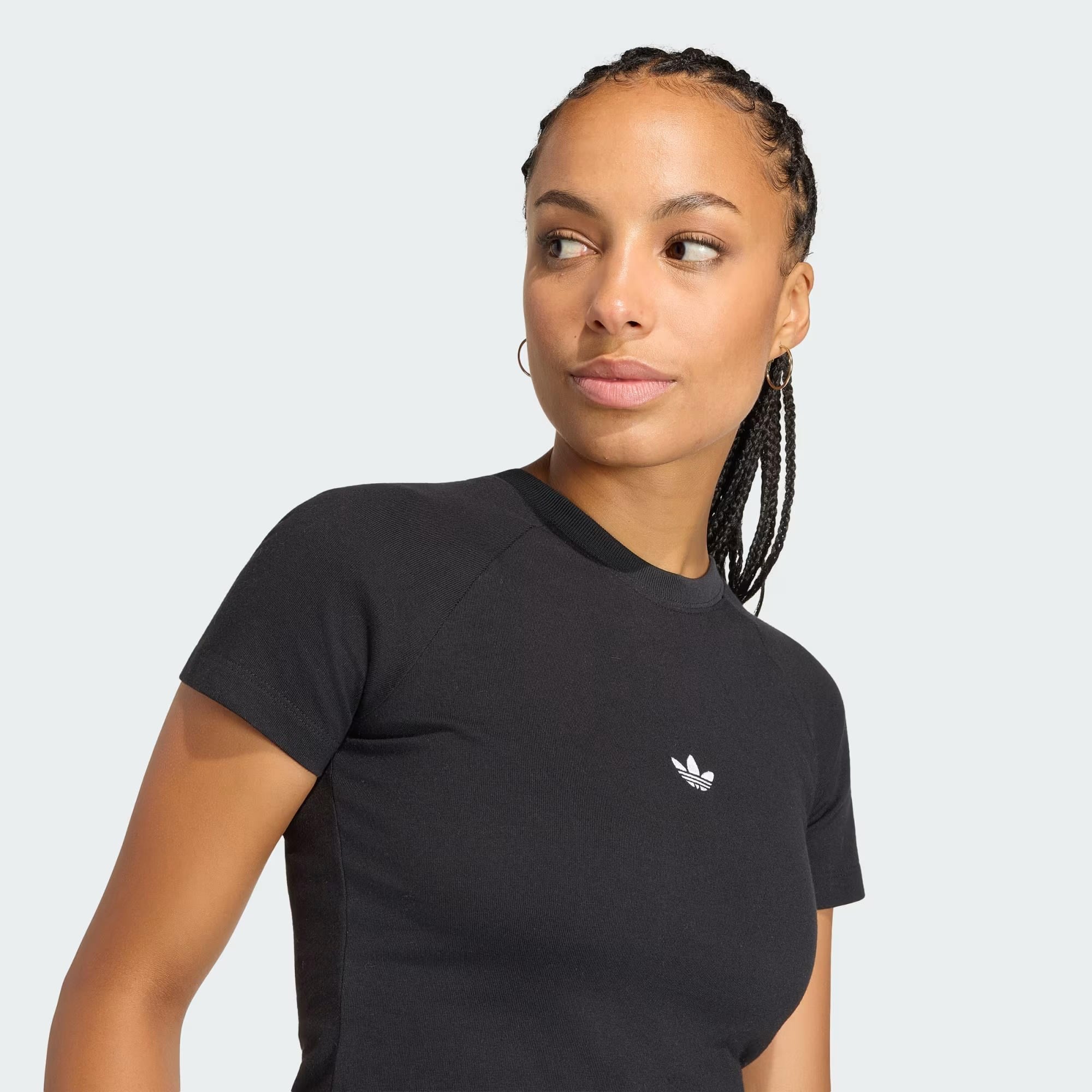 adidas Essentials Kadın Tişört