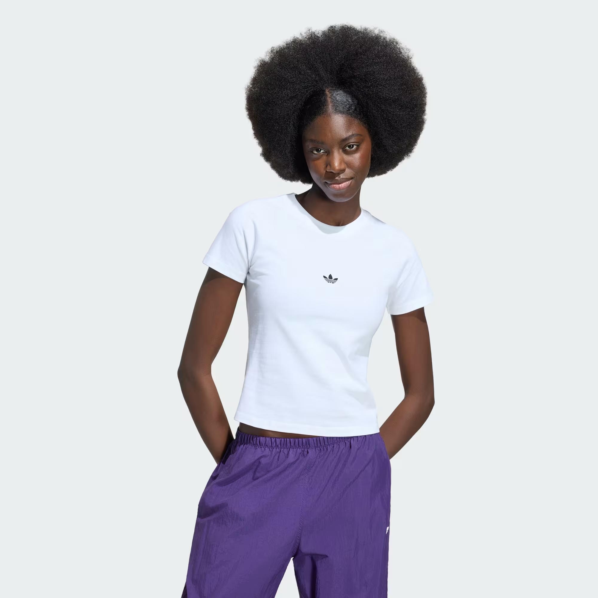 adidas Essentials Kadın Tişört