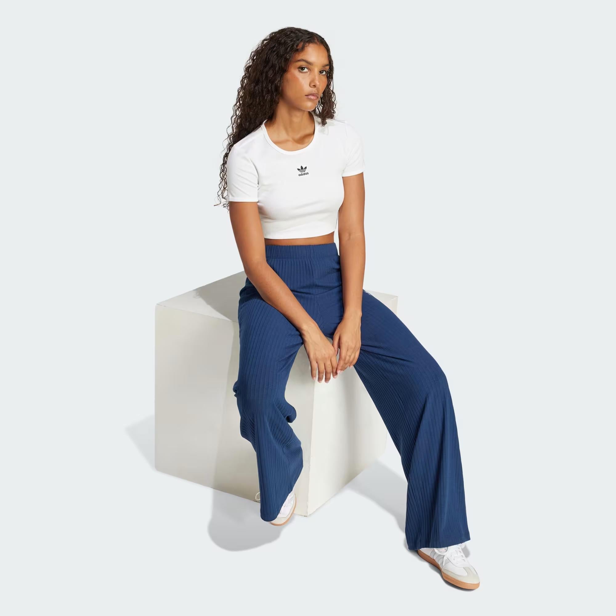 adidas Essentials Ribbed Kadın Tişört