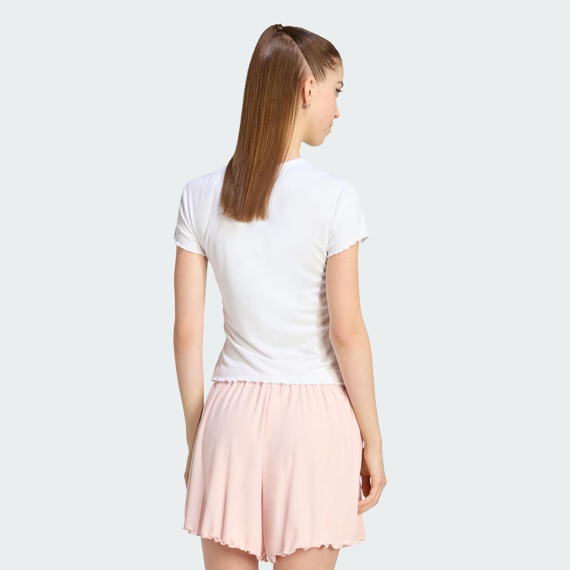 adidas Essentials Scalloped Edge Baby Kadın Tişört