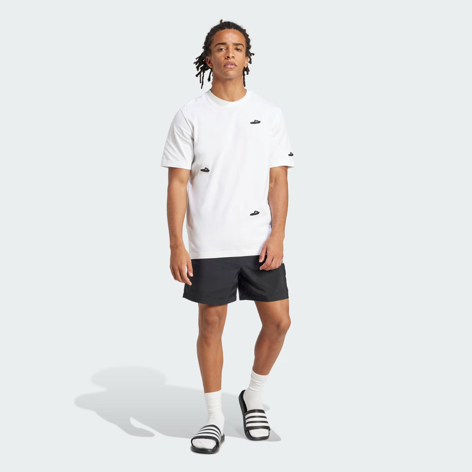 adidas Essentials Small Logo Chelsea Erkek Şort
