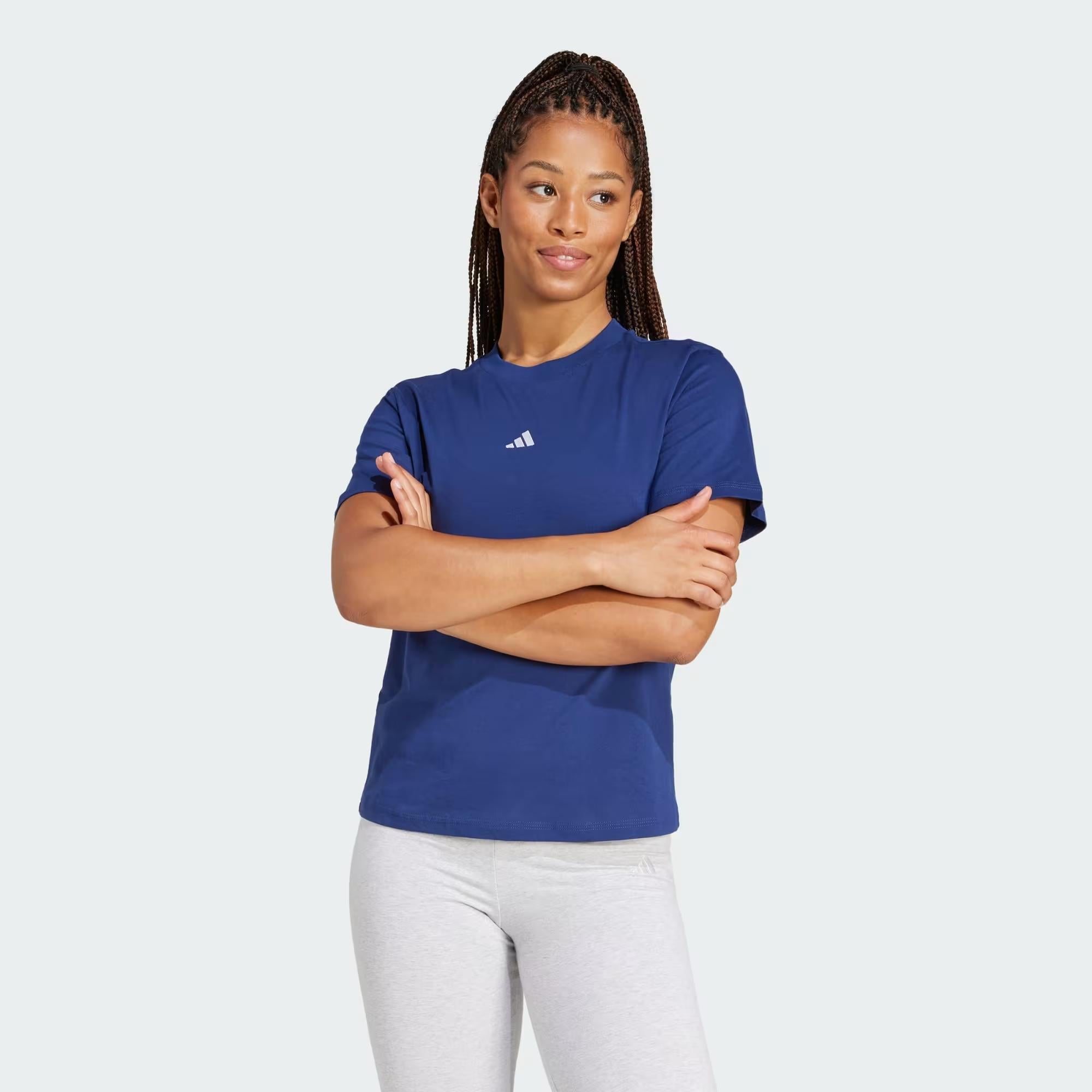 adidas Essentials Small Logo Cotton Kadın Tişört