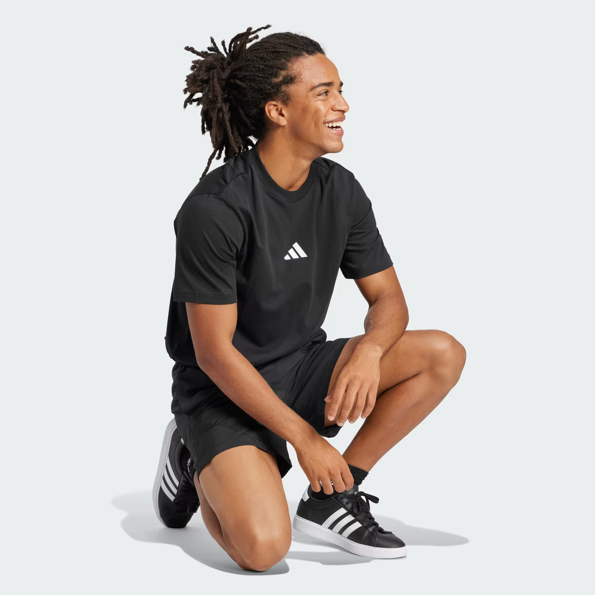 adidas Essentials Small Logo Single Erkek Tişört