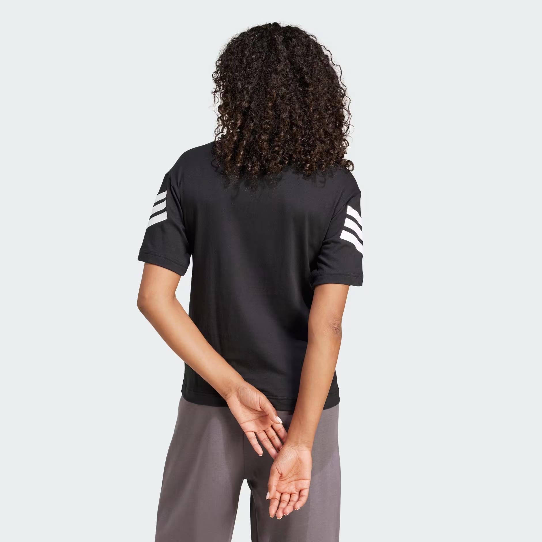 adidas Future Icons 3-Stripes Kadın Tişört