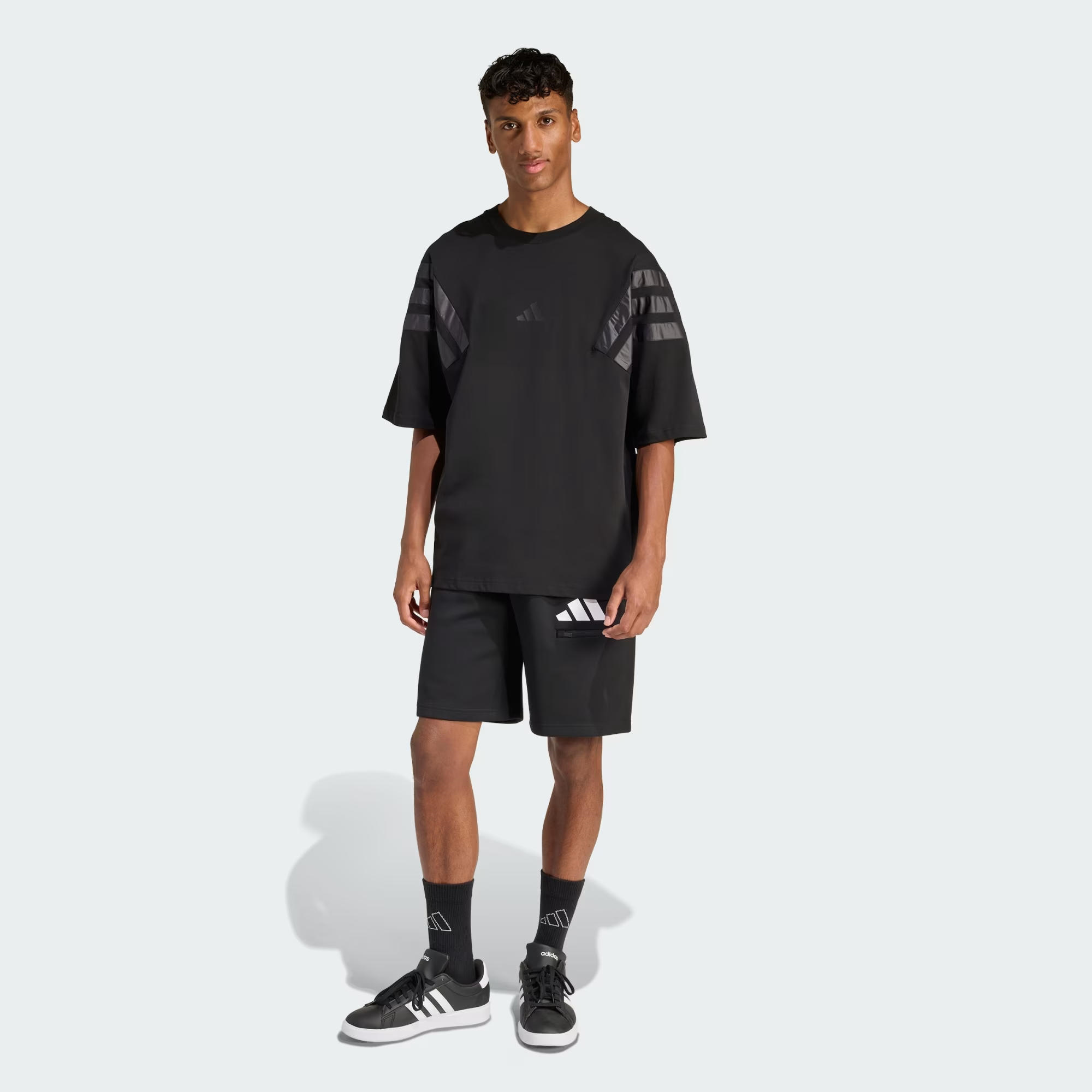 adidas Future Icons Erkek Tişört