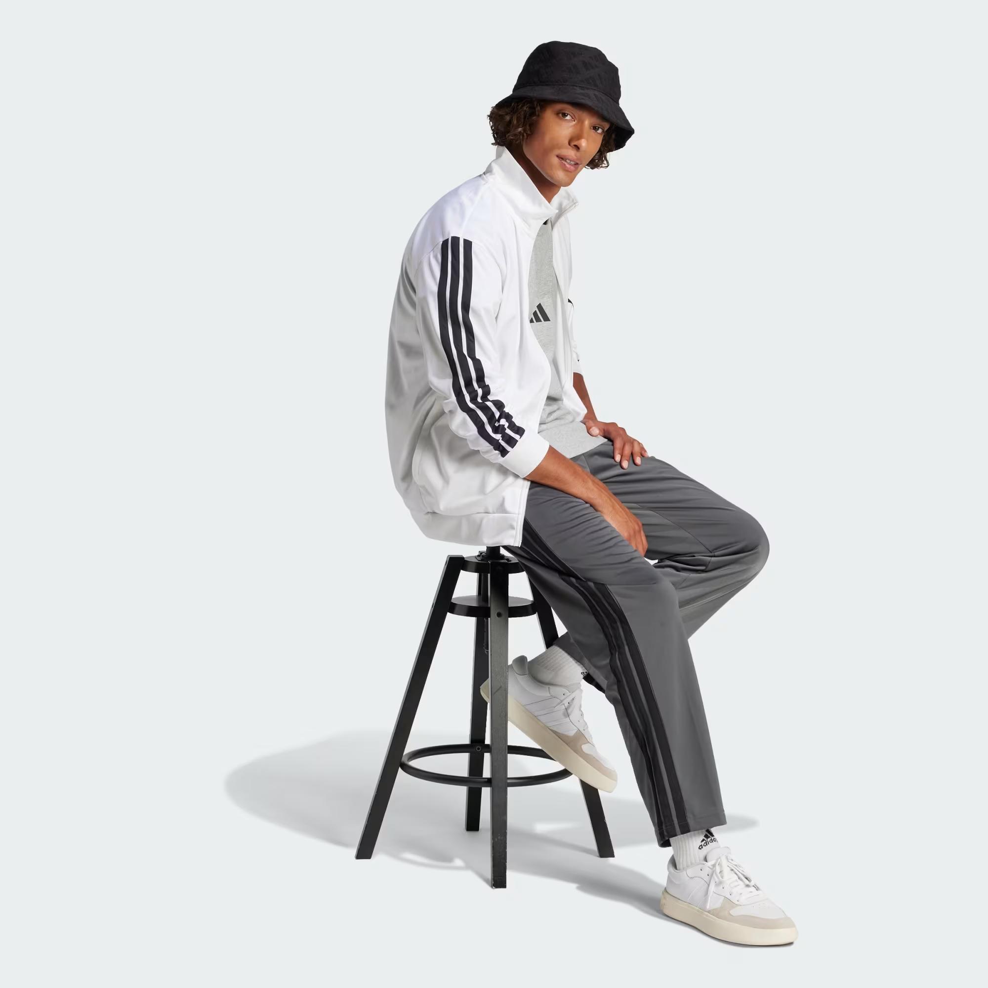 adidas Future Icons Small Logo Erkek Tişört