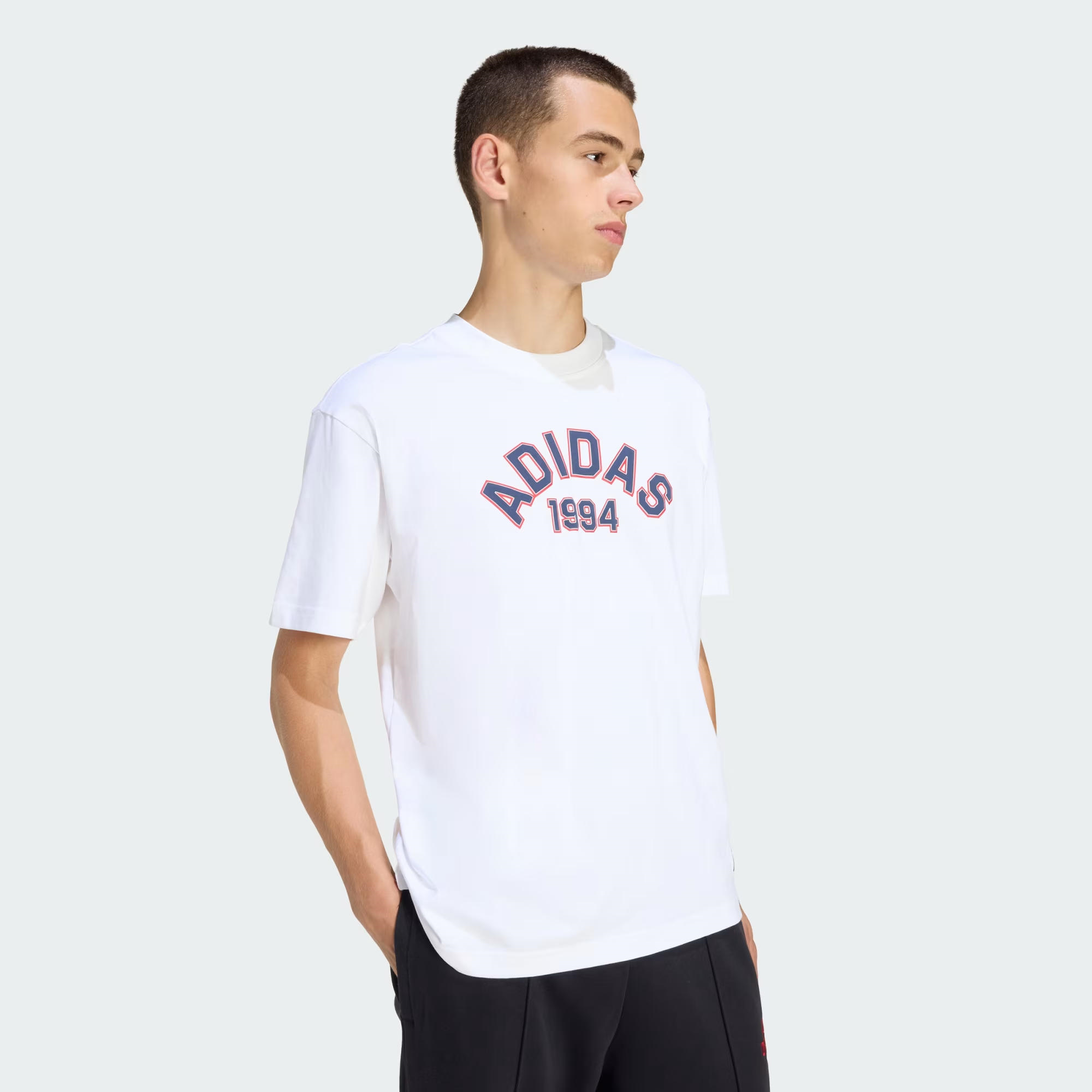 adidas GFX Erkek Tişört