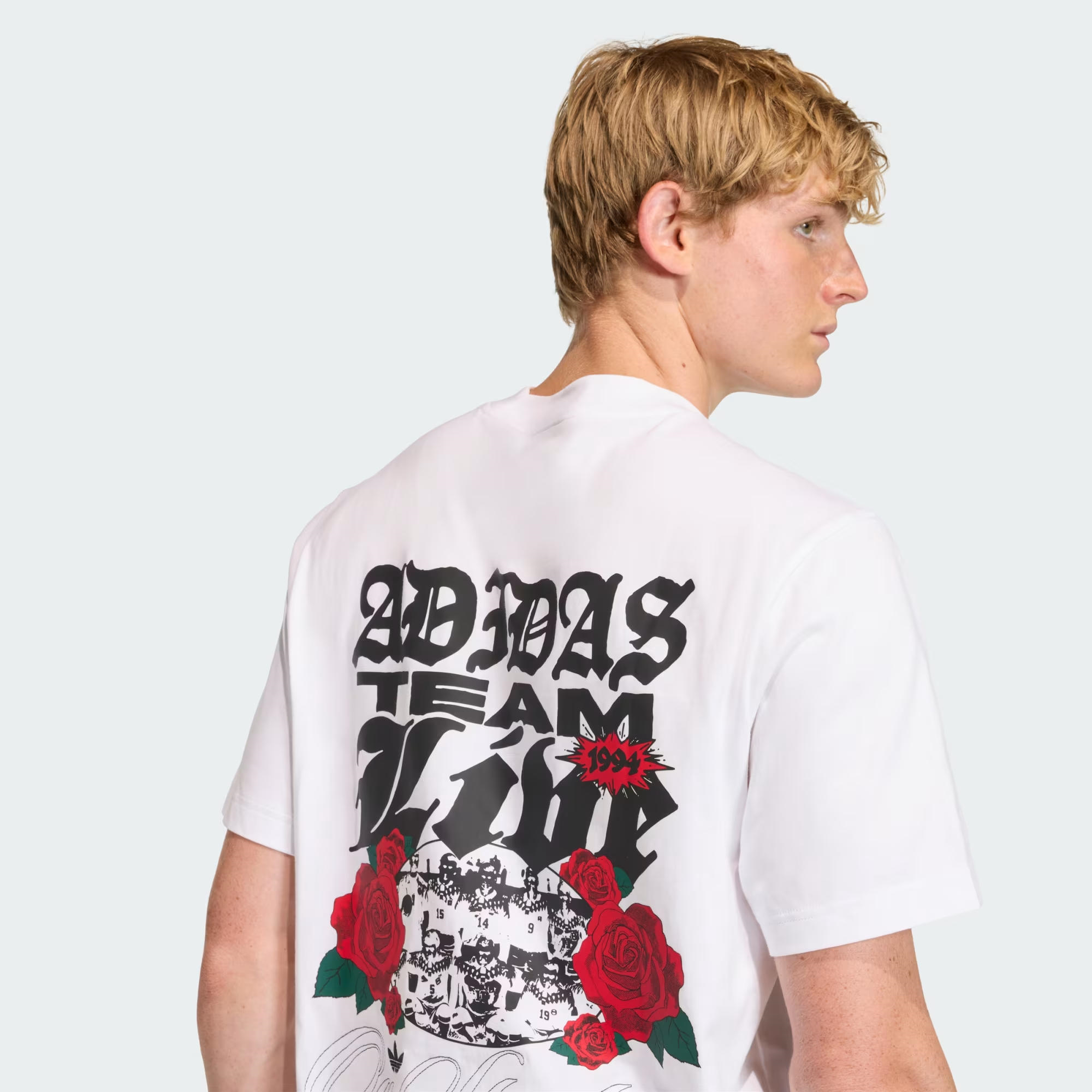 adidas GFX Roses Erkek Tişört