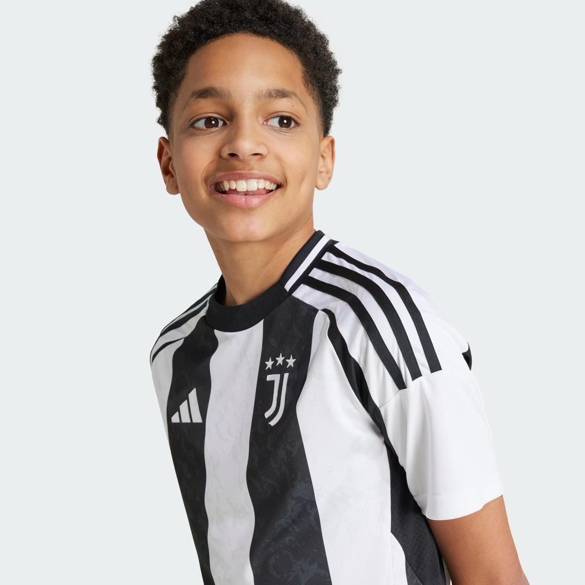 adidas Juventus 24/25 Çocuk Forma