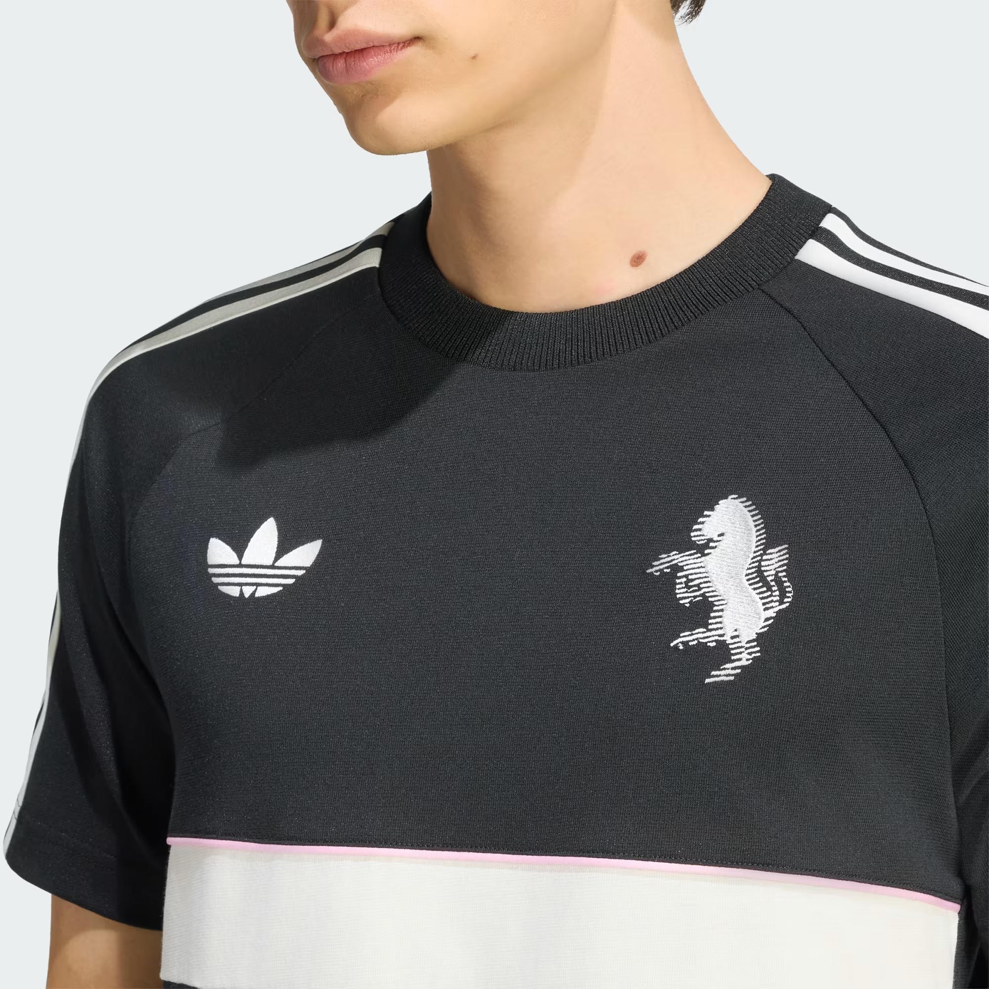 adidas Juventus Turin OG Erkek Tişört