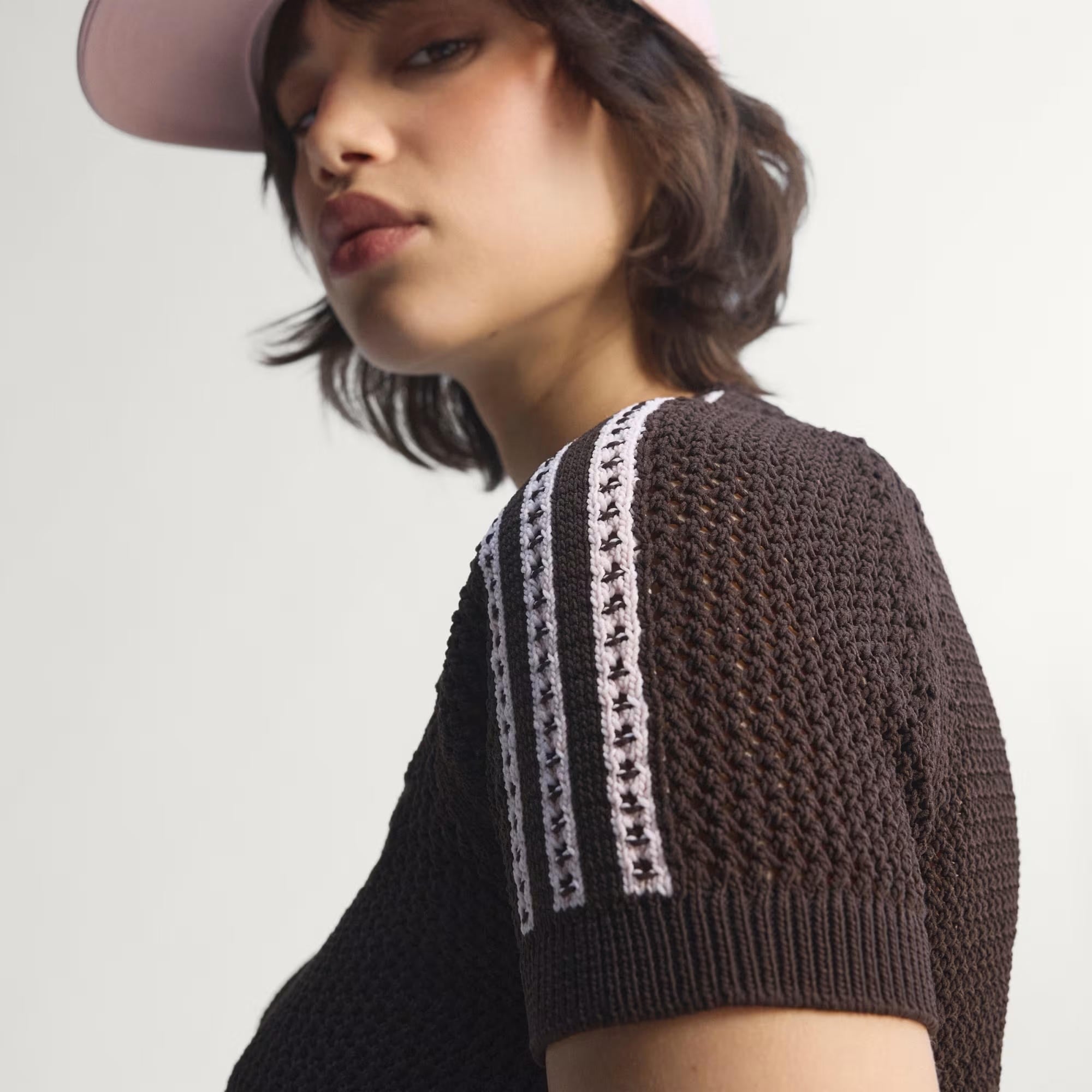adidas Knitted Crochet Cali Kadın Tişört