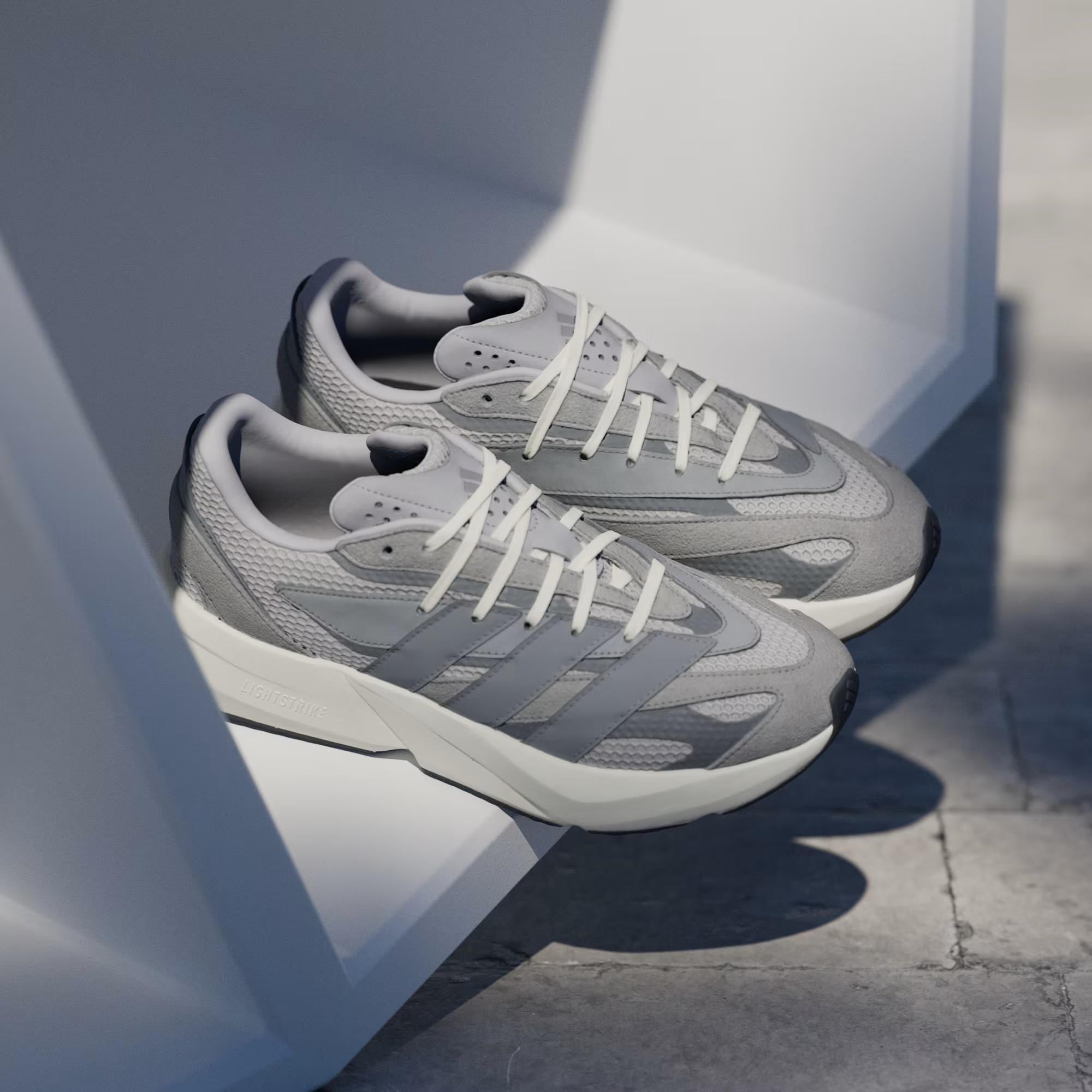 adidas Lightblaze Erkek Günlük Spor Ayakkabı