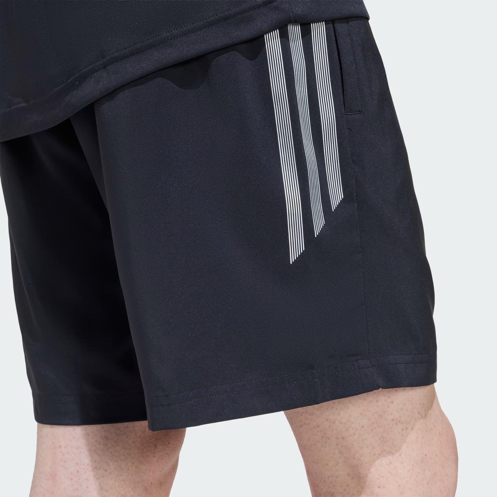 adidas Lightweight Regular Erkek Şort