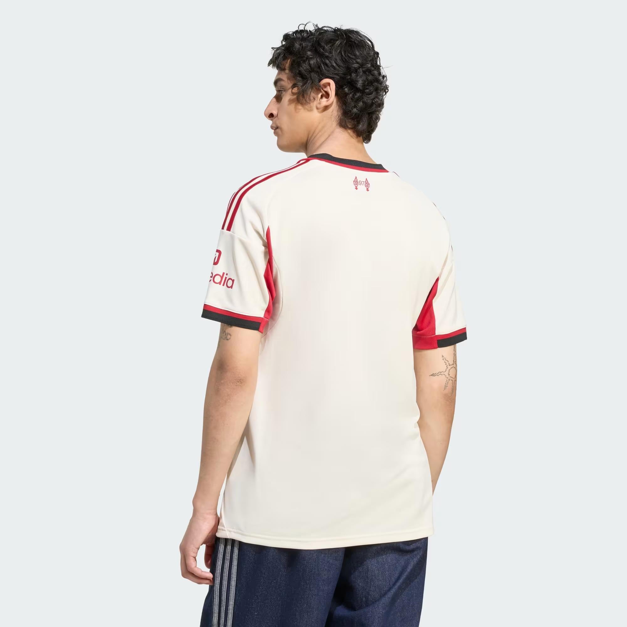 adidas Liverpool FC 25/26 Erkek Forma