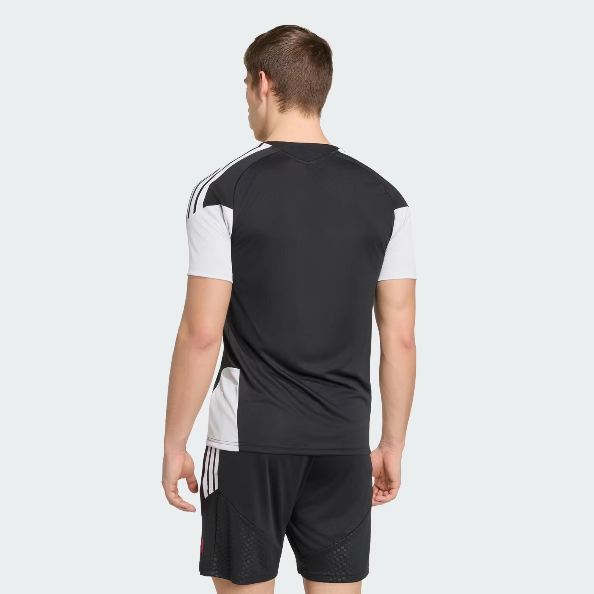 adidas Liverpool FC 26/27 Tiro Training Erkek Forma