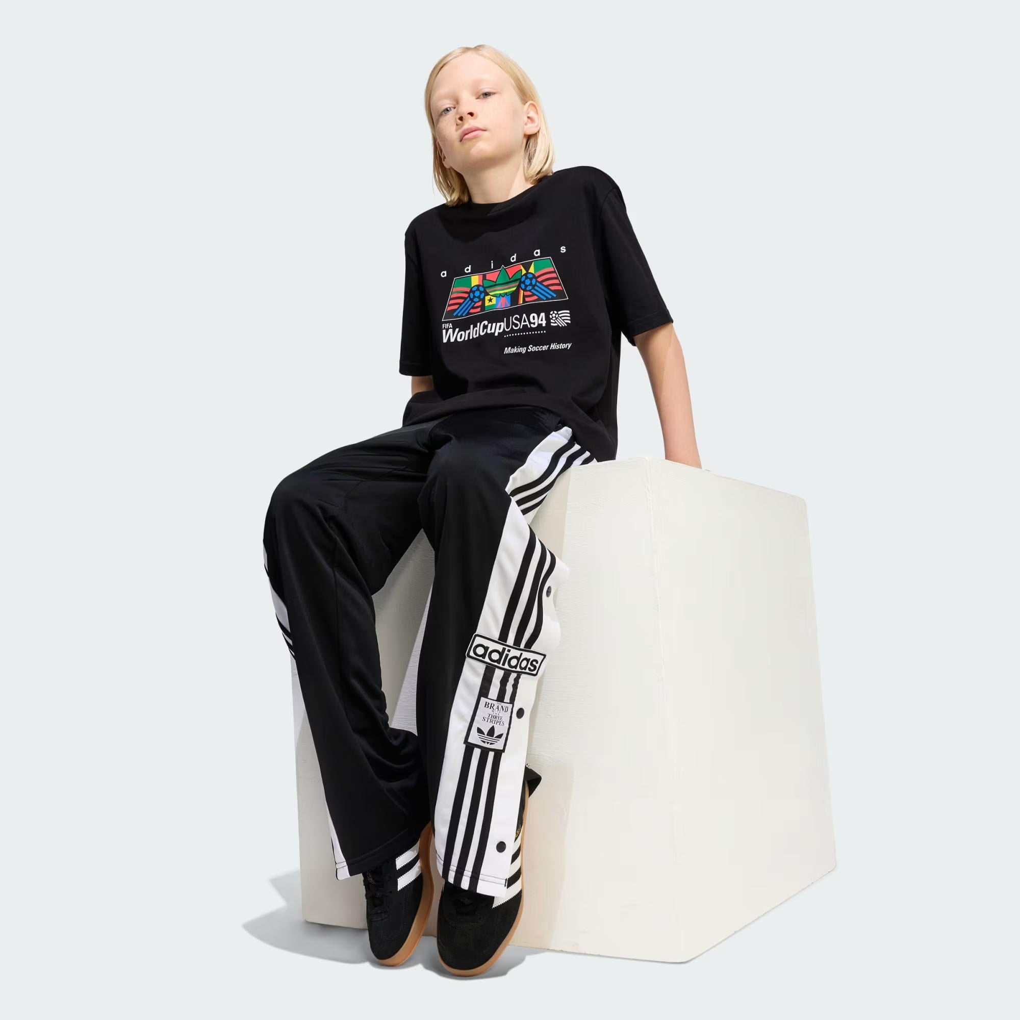 adidas Loose Graphic Çocuk Tişört