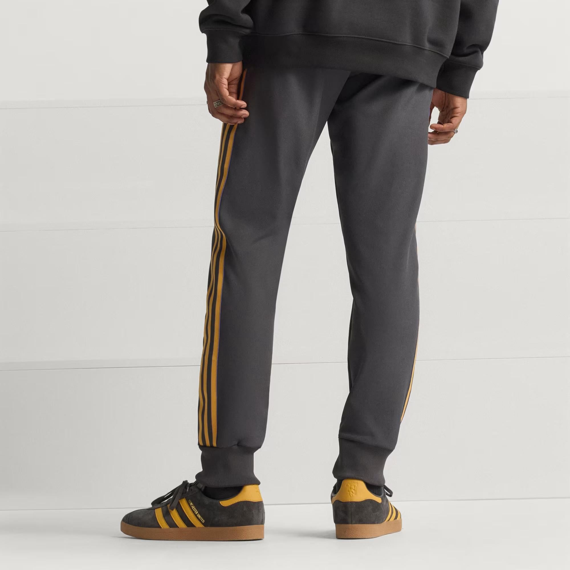 adidas Manchester United Terrace Icons Erkek Eşofman Altı