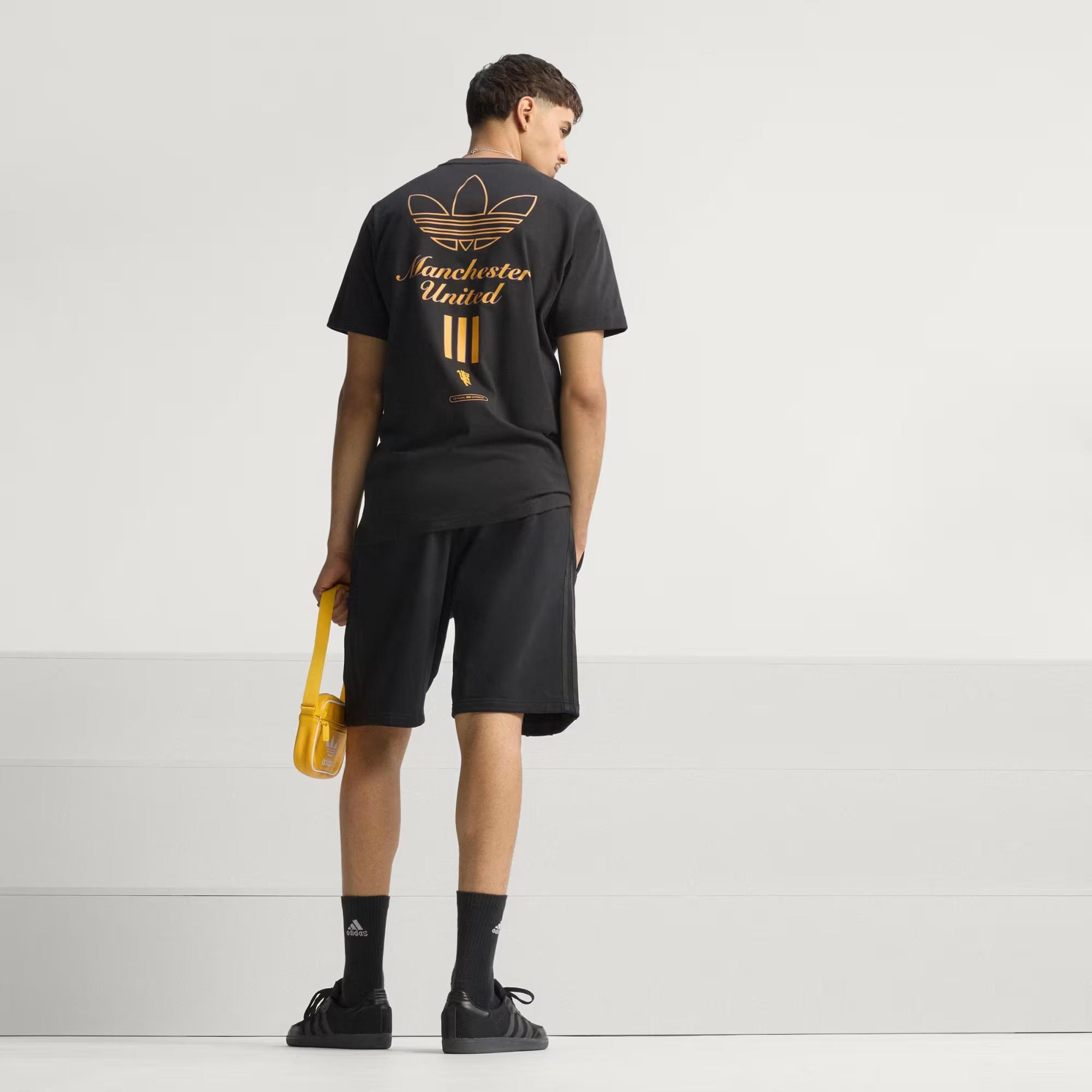 adidas Manchester United Terrace Icons Erkek Tişört