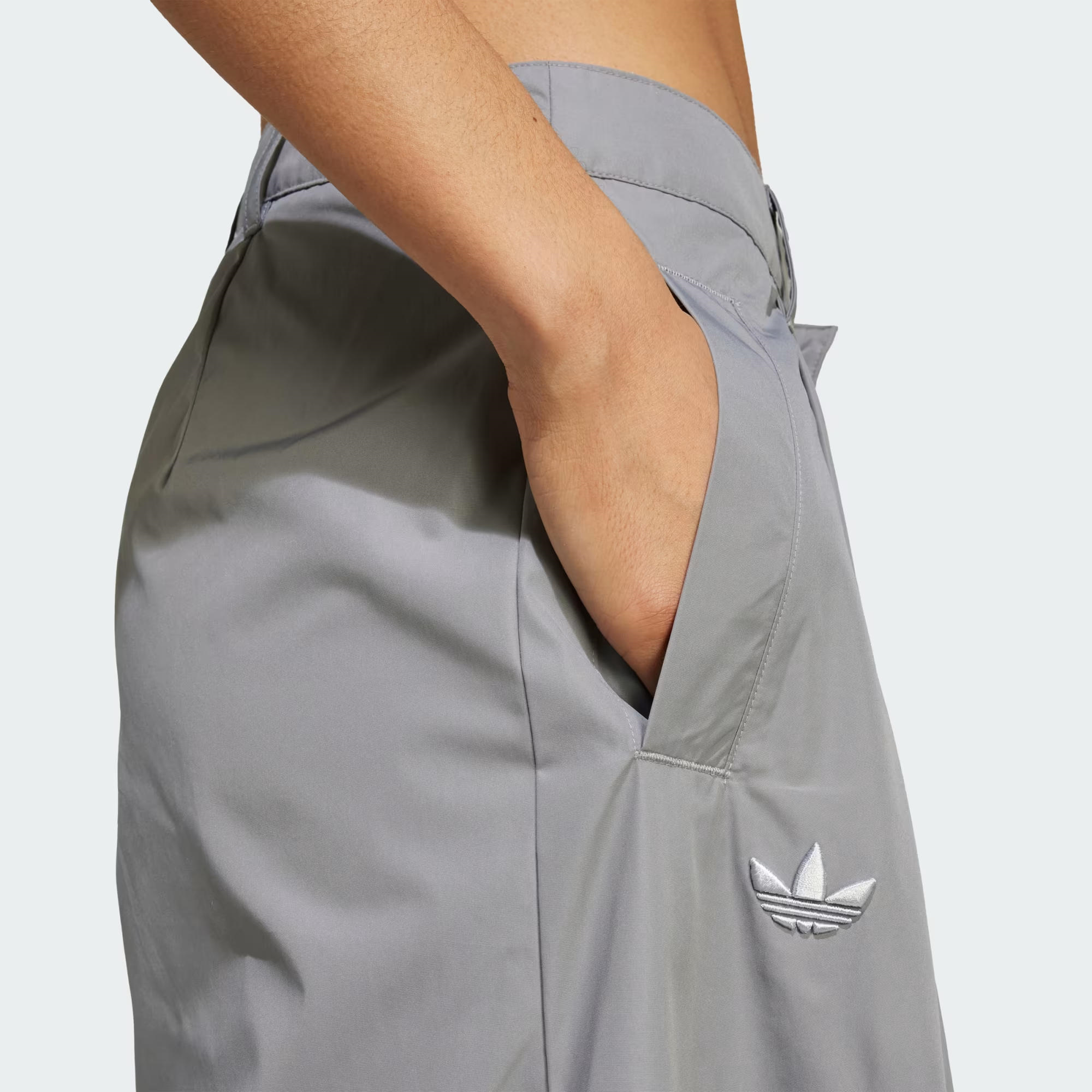 adidas Neuclassics Nylon Kadın Pantolon