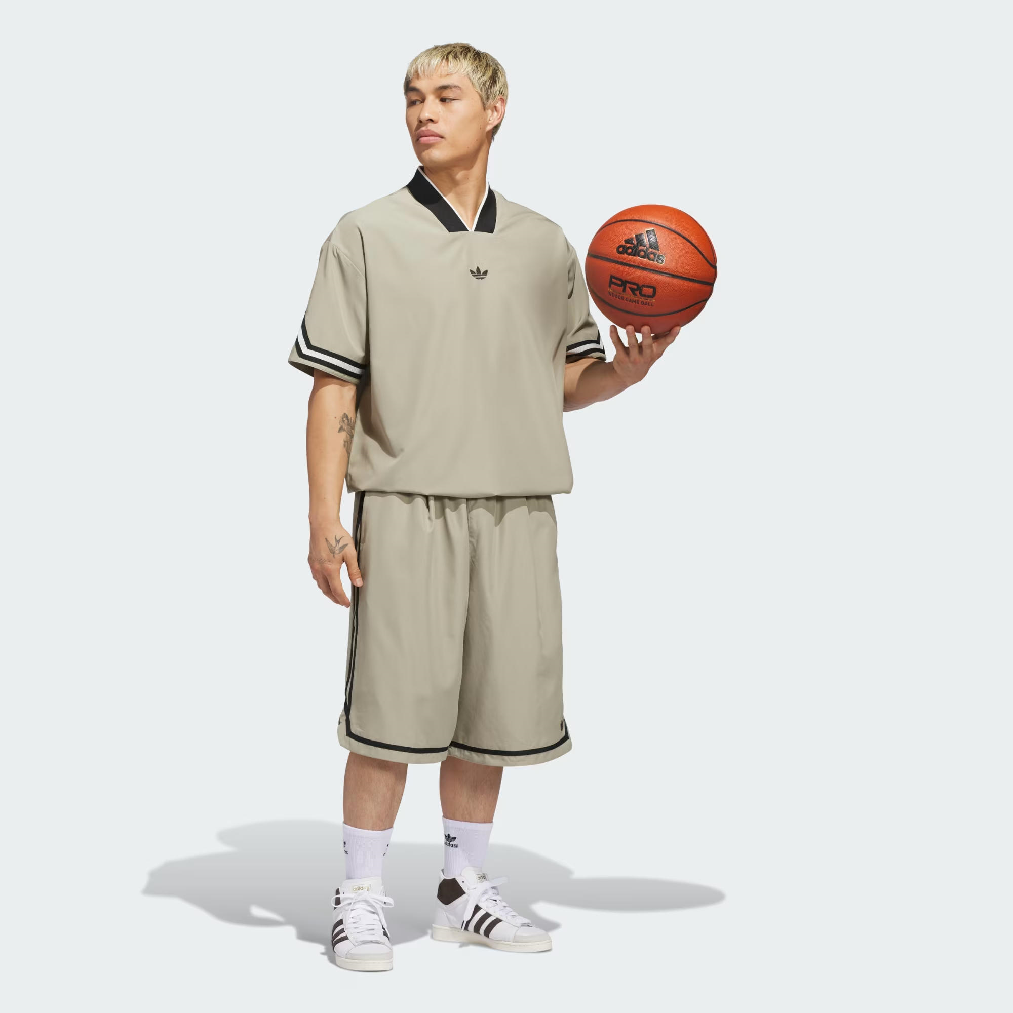adidas Originals Basketball Warm Up Top Erkek Tişört