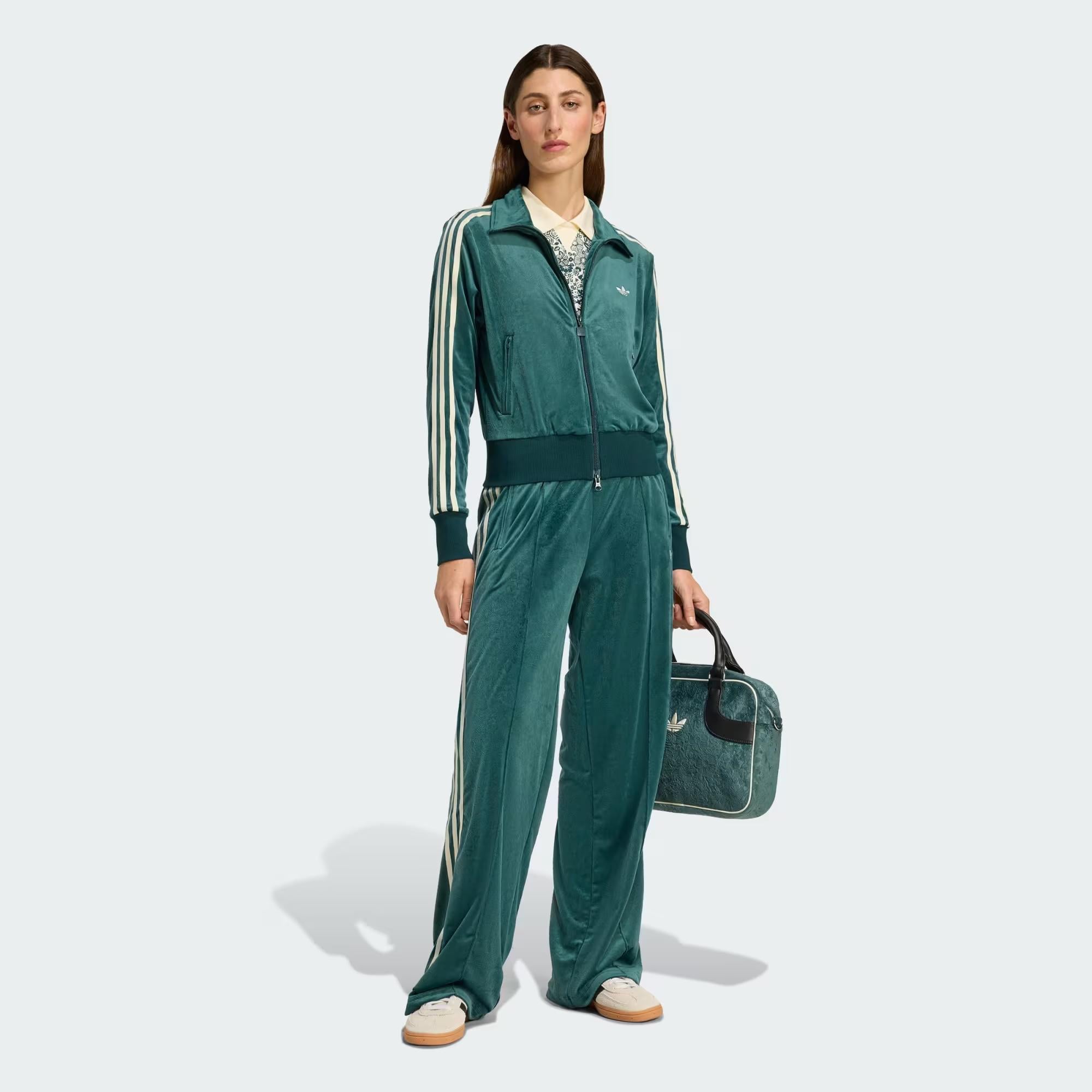 adidas Originals x Liberty London Debossed Velvet Firebird Kadın Sweatshirt