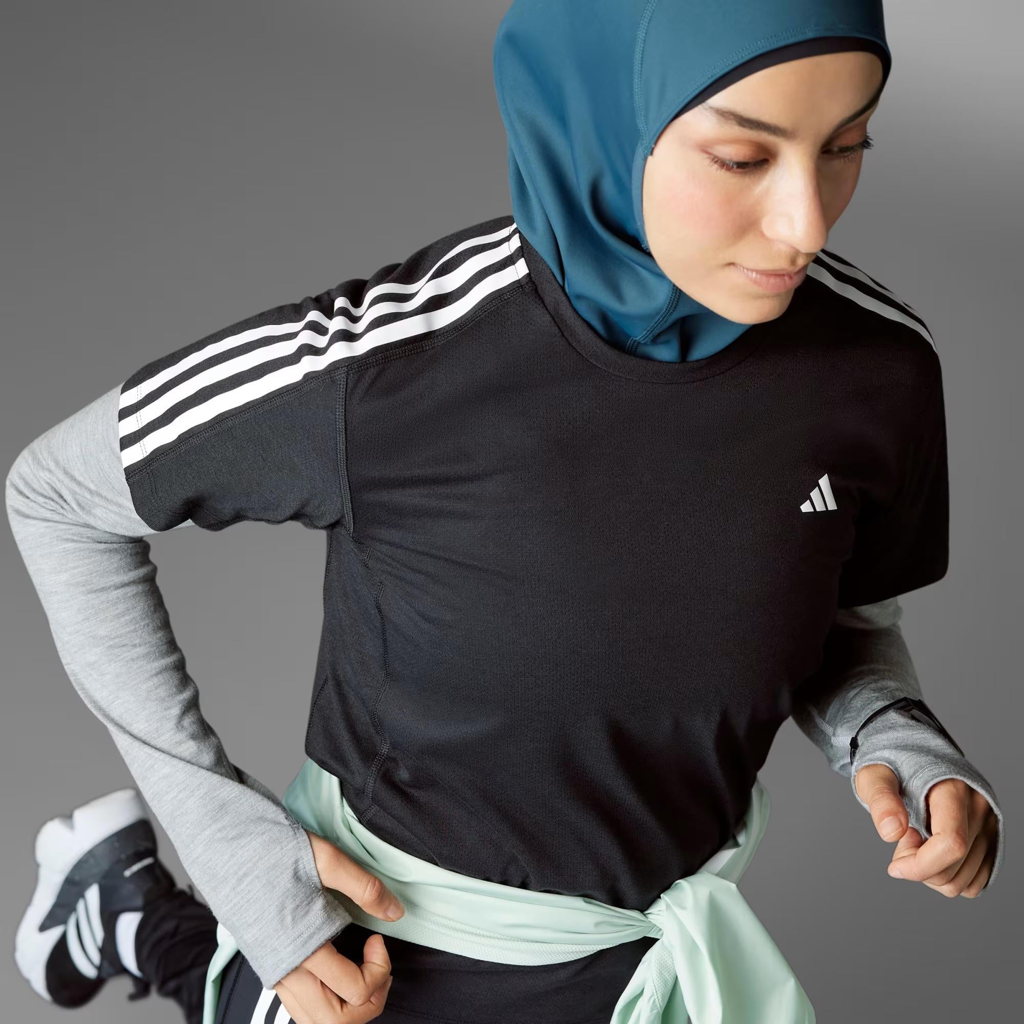 adidas Own The Run 3-Stripes Kadın Tişört