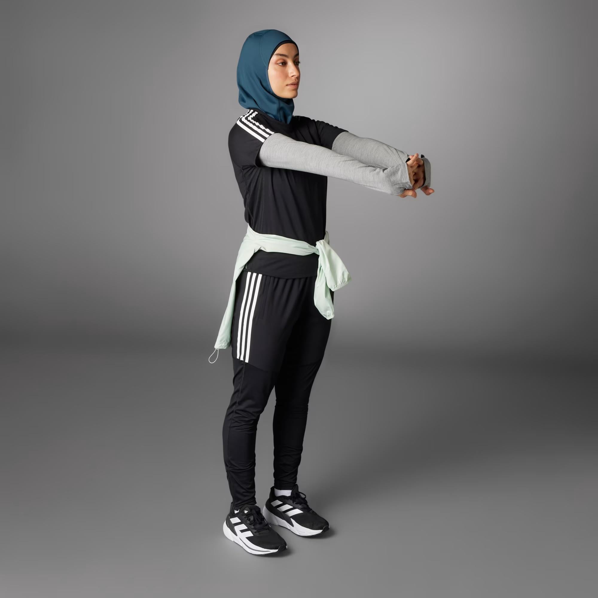 adidas Own The Run 3-Stripes Kadın Tişört