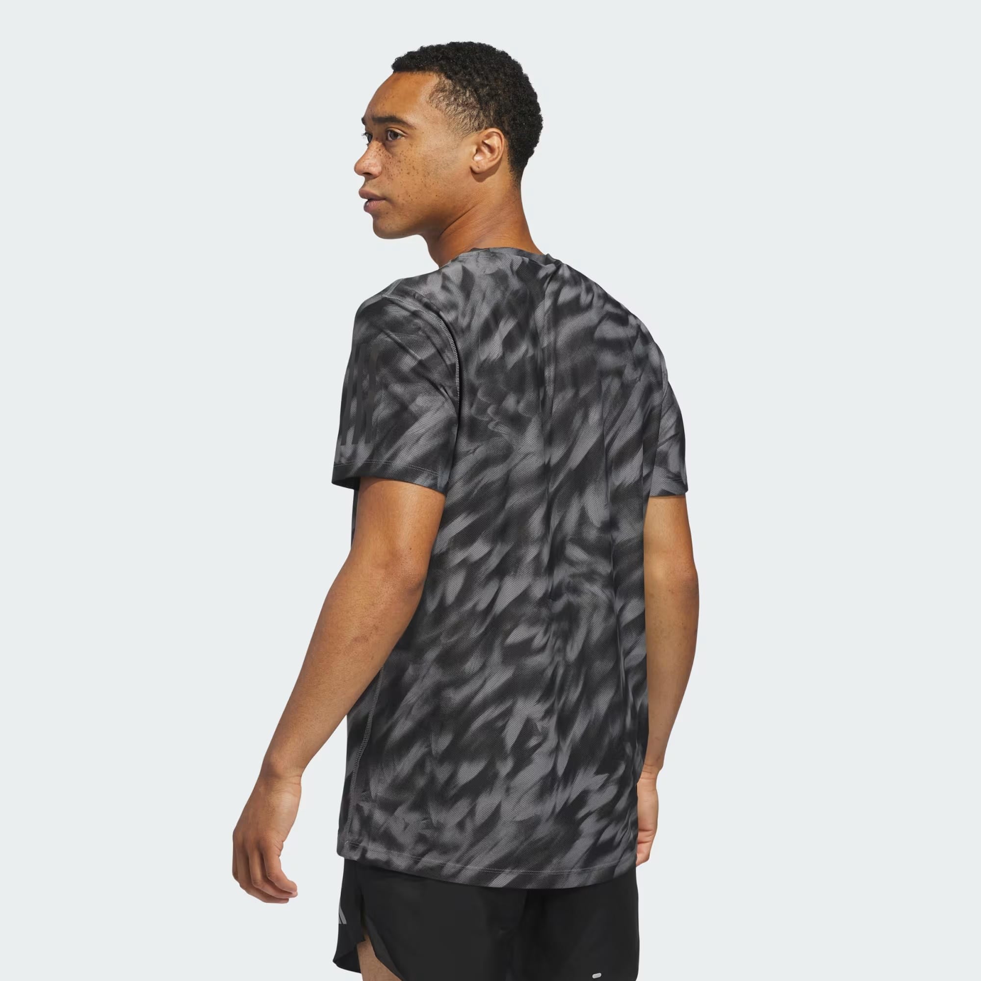 adidas Own The Run Erkek Tişört