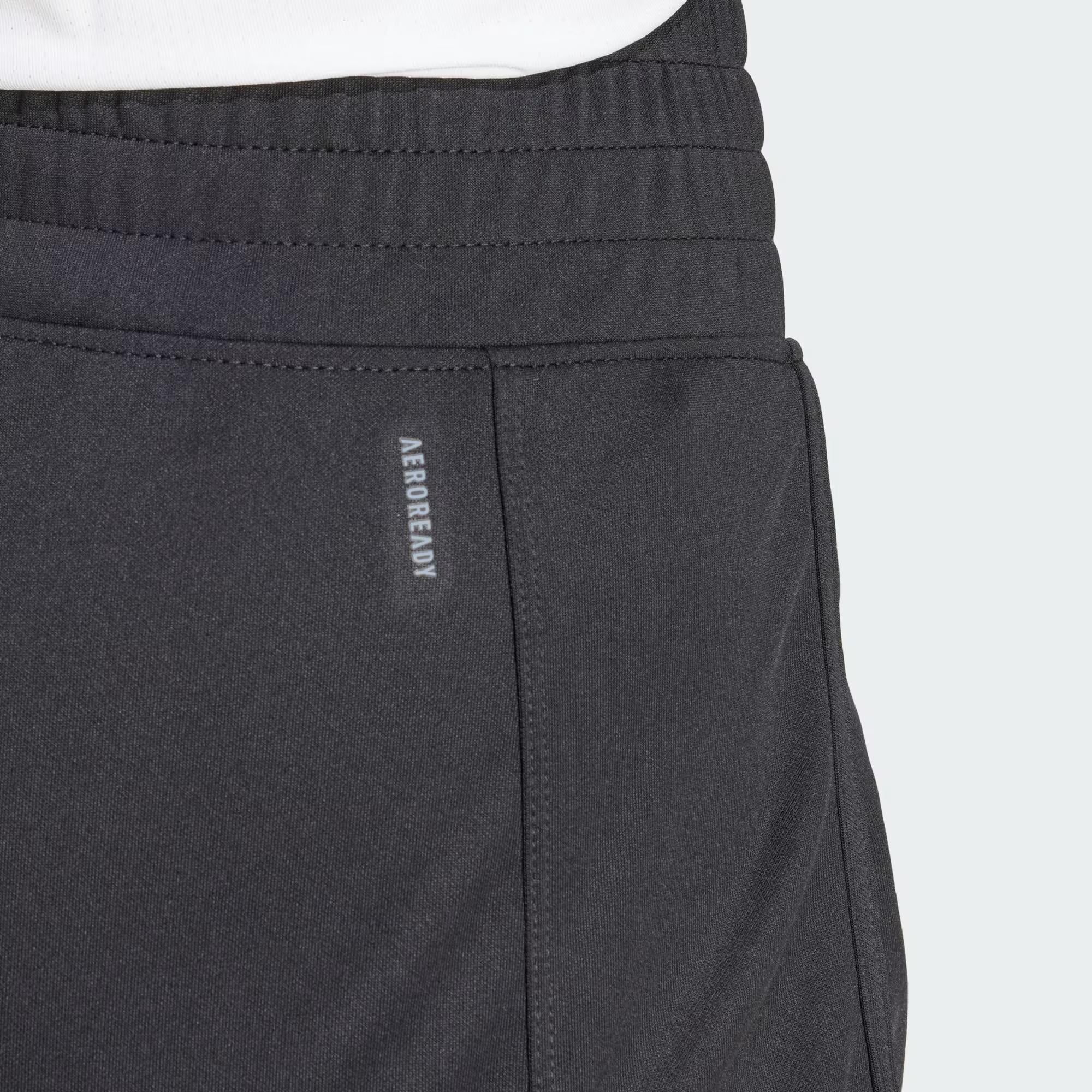adidas Pacer Essentials Knit High-Rise Kadın Şort