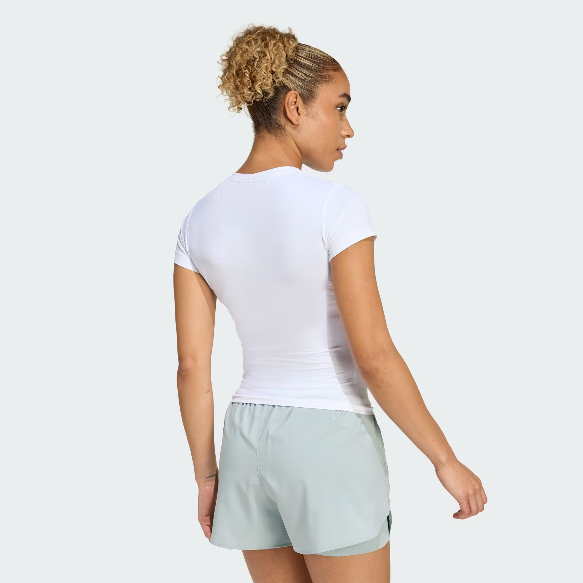 adidas Power Essentials Workout Contour Kadın Tişört