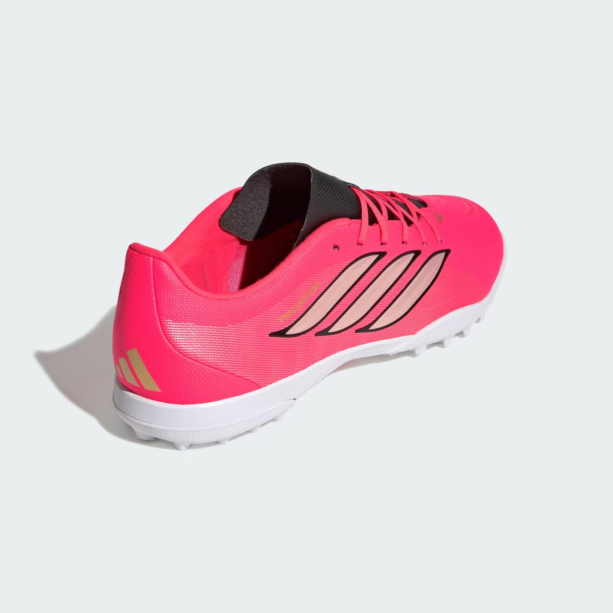 adidas Predator Club TF Erkek Halı Saha Ayakkabısı