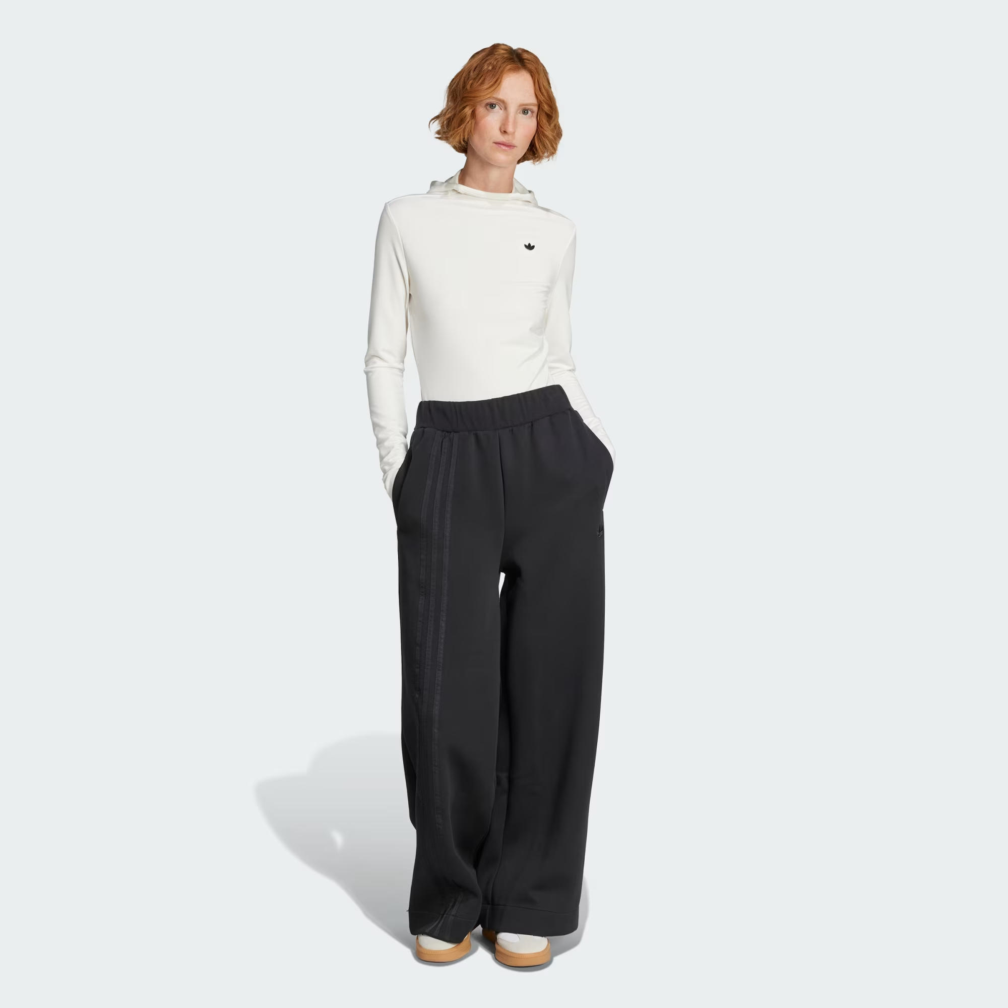 adidas Premium Essentials Kadın Tişört